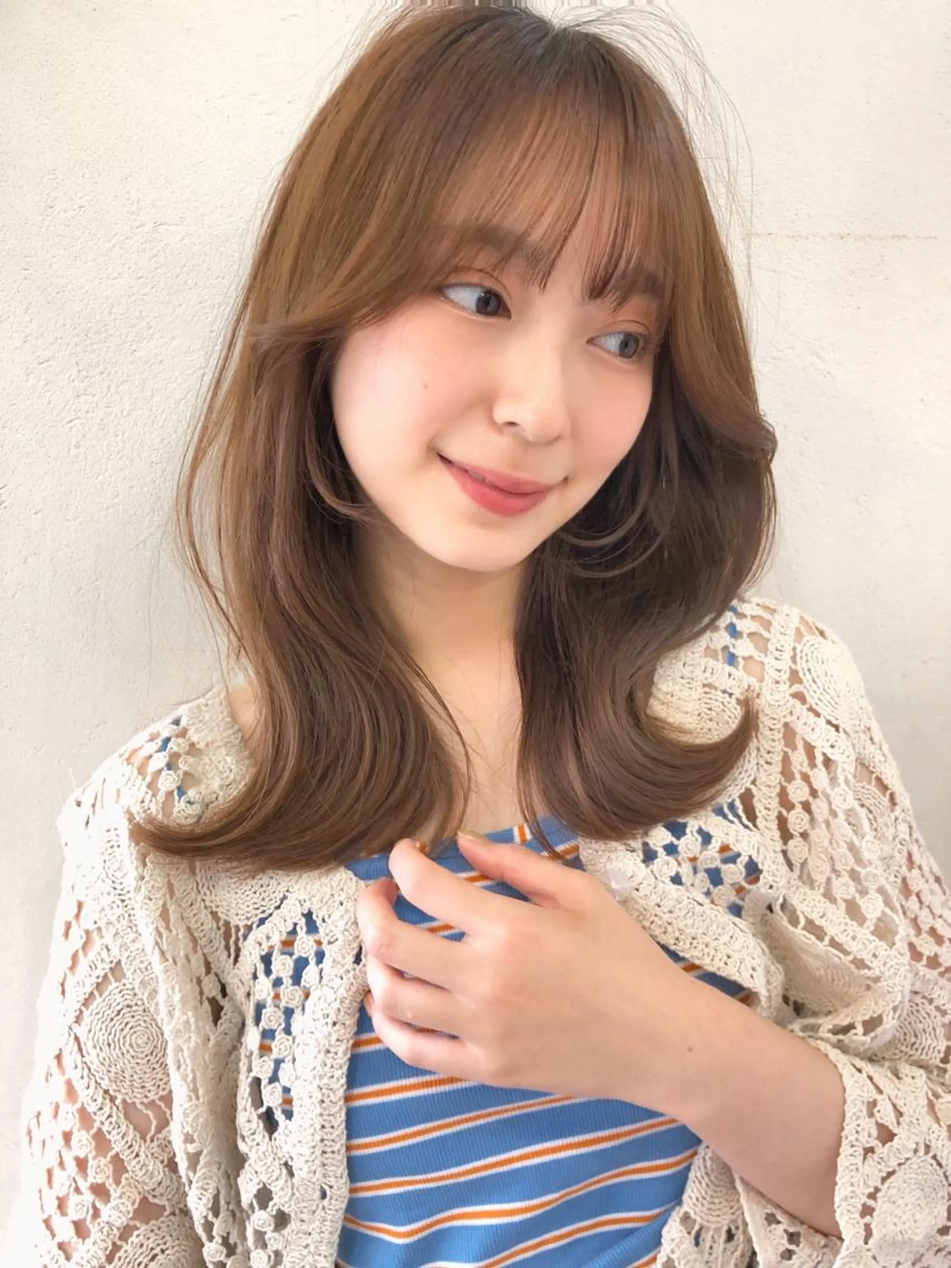 セミロング カラー くびれヘア 韓国風ヘア カット トレンドヘア🌿 chinariのヘアスタイル