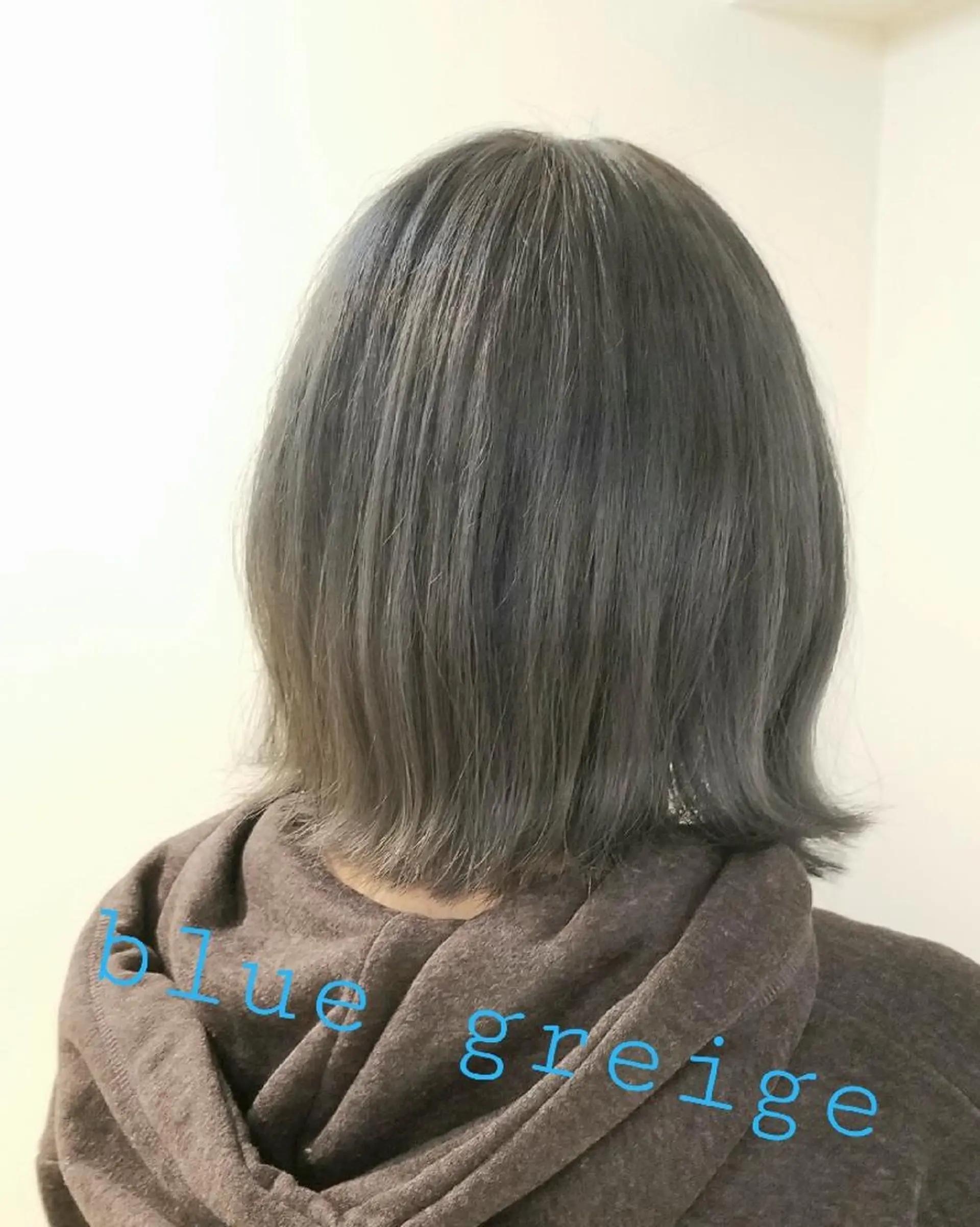 ショート カラー ブリーチ ブルーカラー ブルーグレー ブルーグレージュ グレージュ ヘアカラー トリートメント ✨デザインカラー✨ 中澤秀章のヘアスタイル