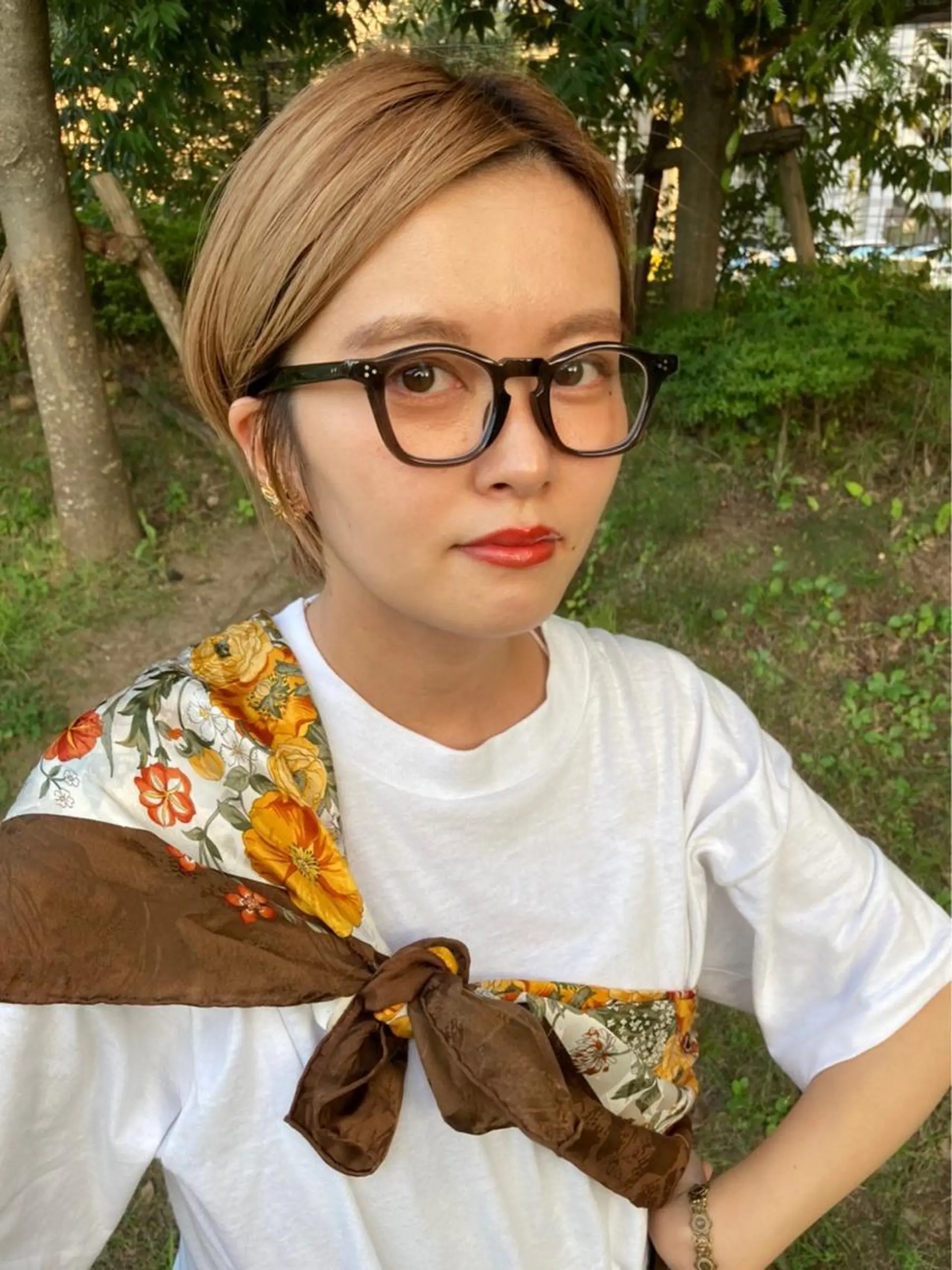 ショート カラー ベージュカラー Basis 田口豪司のヘアスタイル