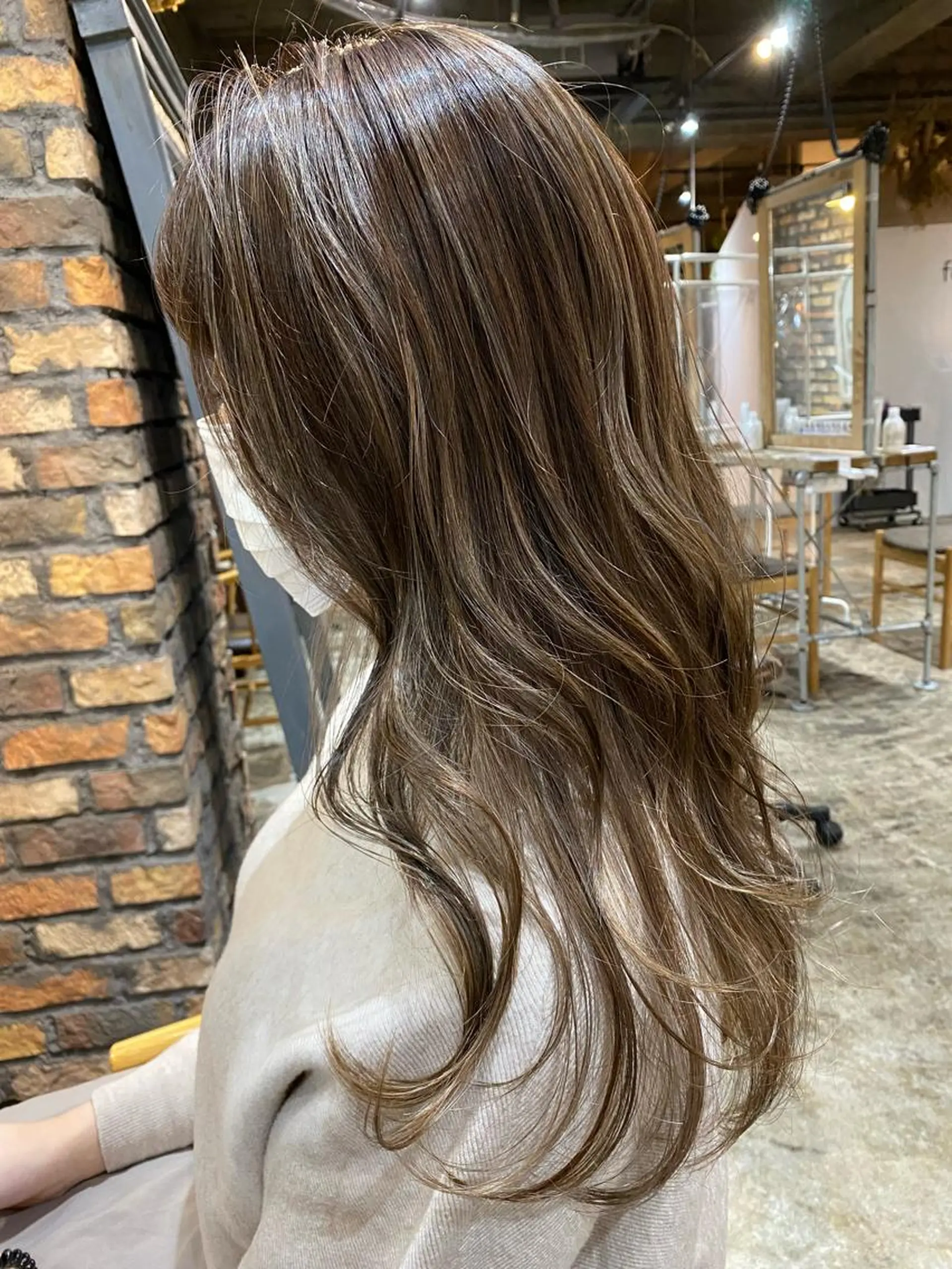 ロング カラー ヘアカラー ツキノキ ミナのヘアスタイル