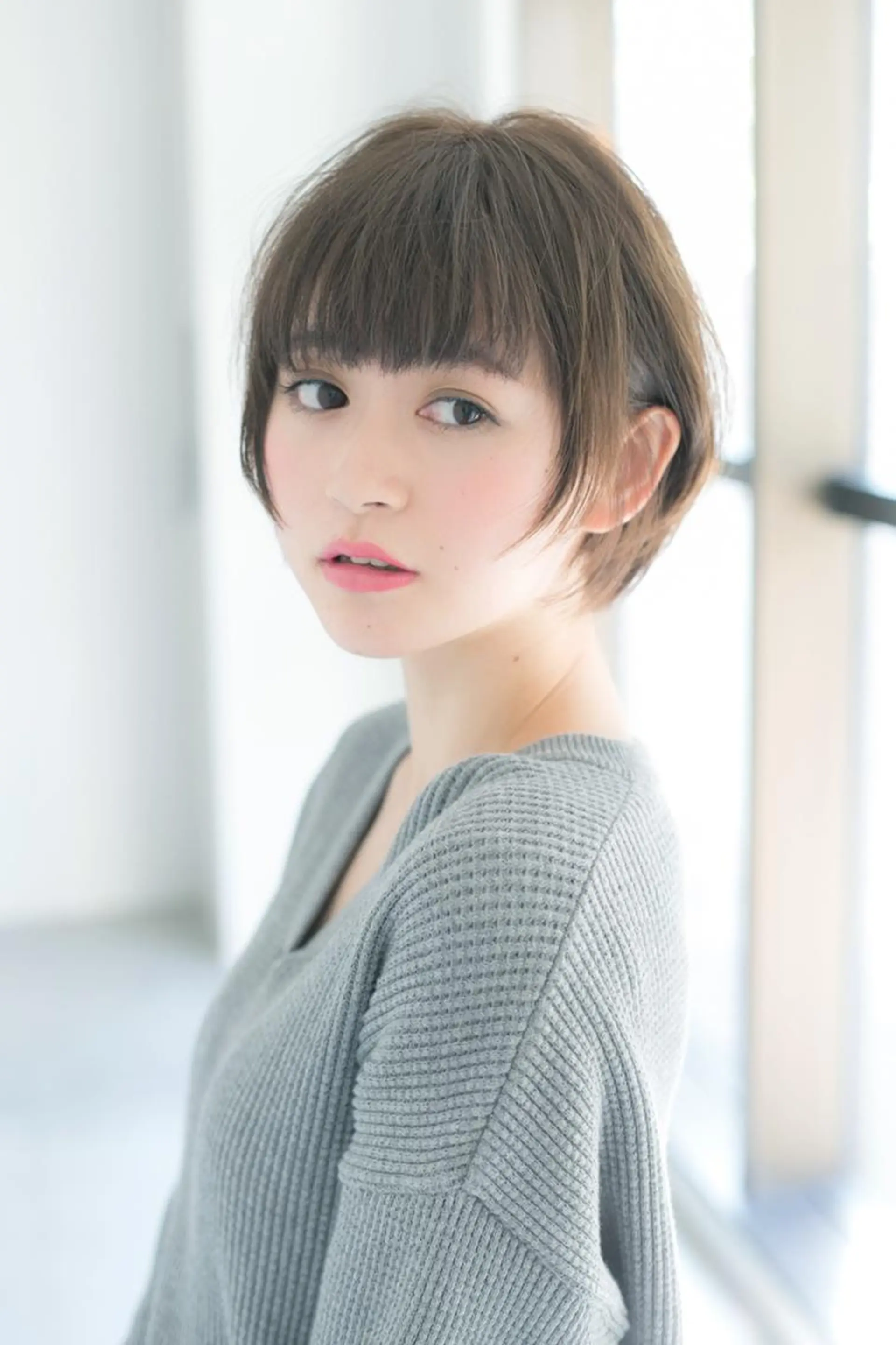 ショート カラー 羽田 ひろむのヘアスタイル