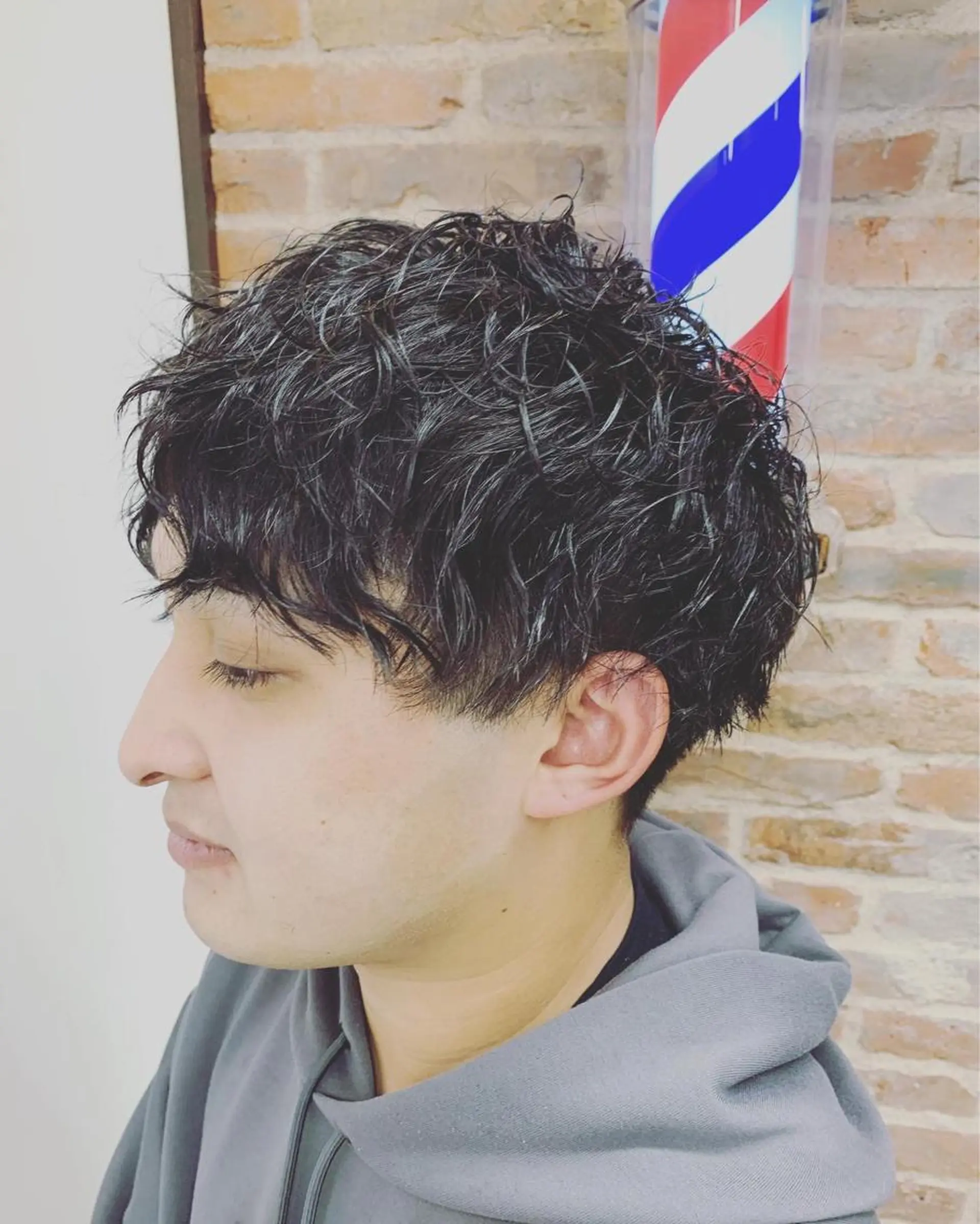 ミディアム パーマ 嶋 悠哉のヘアスタイル