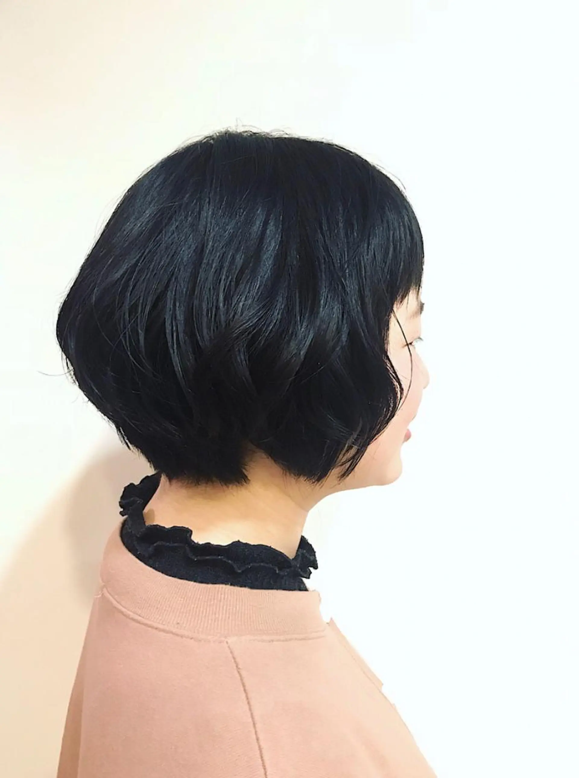 ショート カラー ショートボブ アクアカラー 黒髪 ボブ ショートヘア ヘアカラー 松村 未央のヘアスタイル