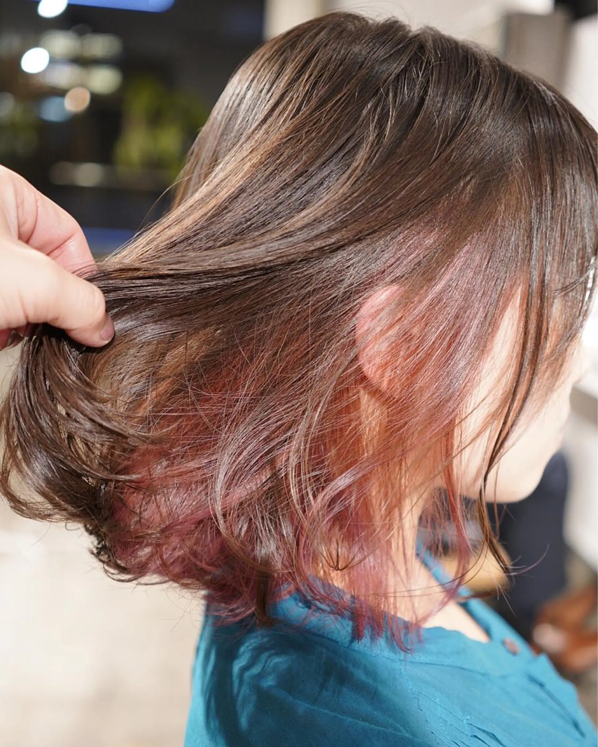 ミディアム カラー インナーカラー ピンクカラー ヘアカラー トリートメント ハイトーン/レイヤー /ケアブリーチ石川治のヘアスタイル