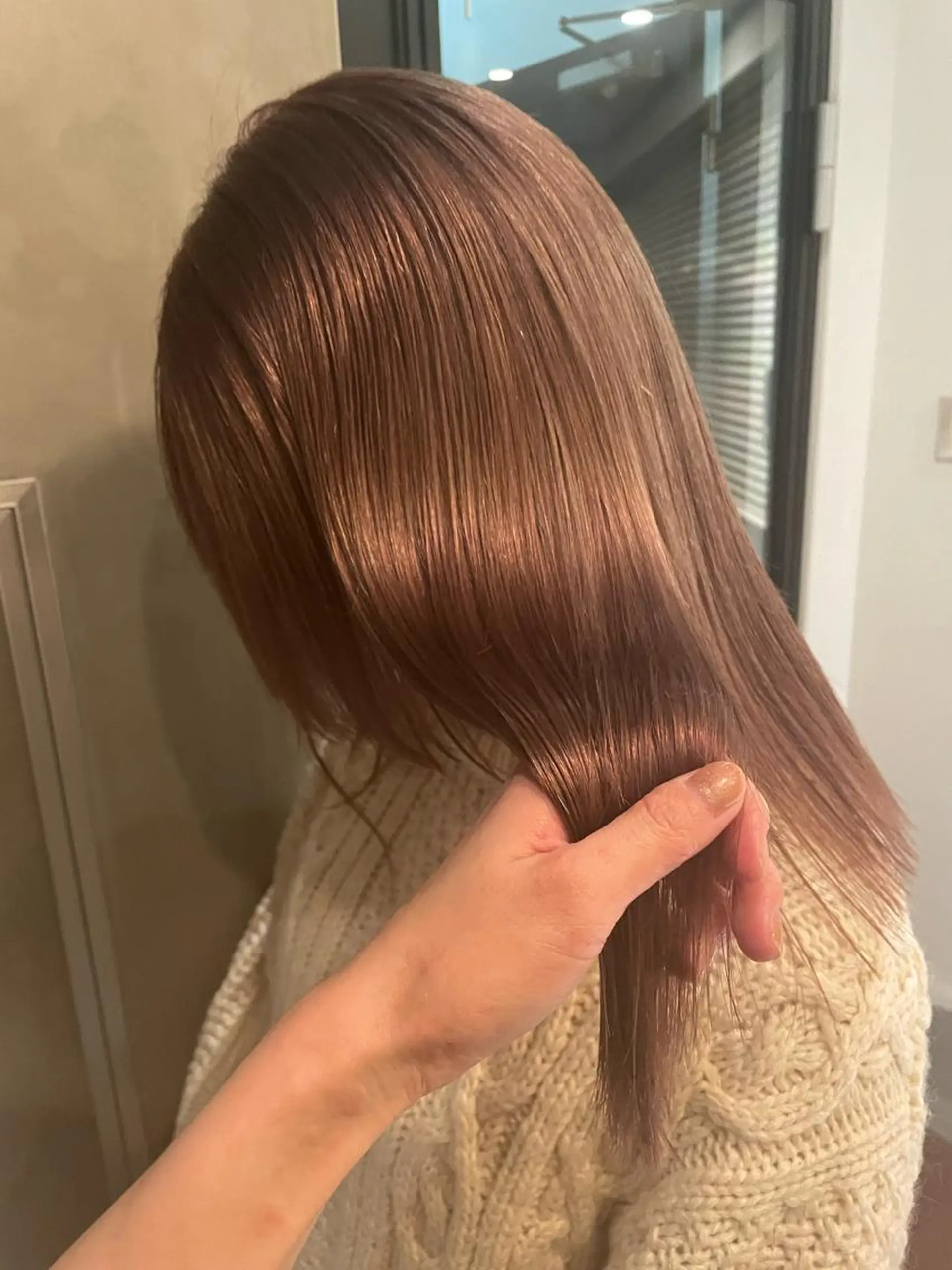 セミロング カラー 大人girly🛋️ 🤍yukakoのヘアスタイル