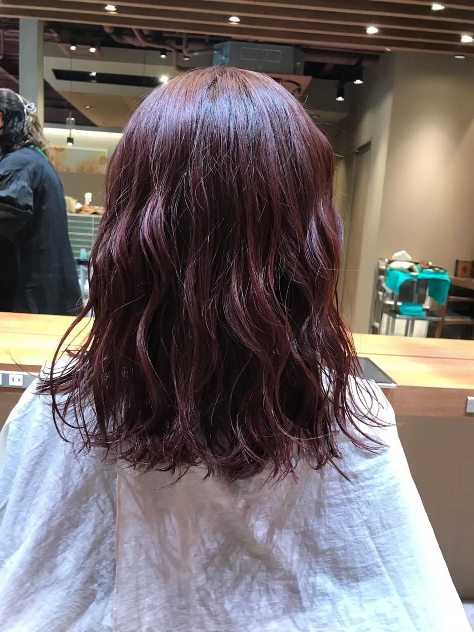 カラー ピンクカラー 山崎 光瑠のヘアスタイル