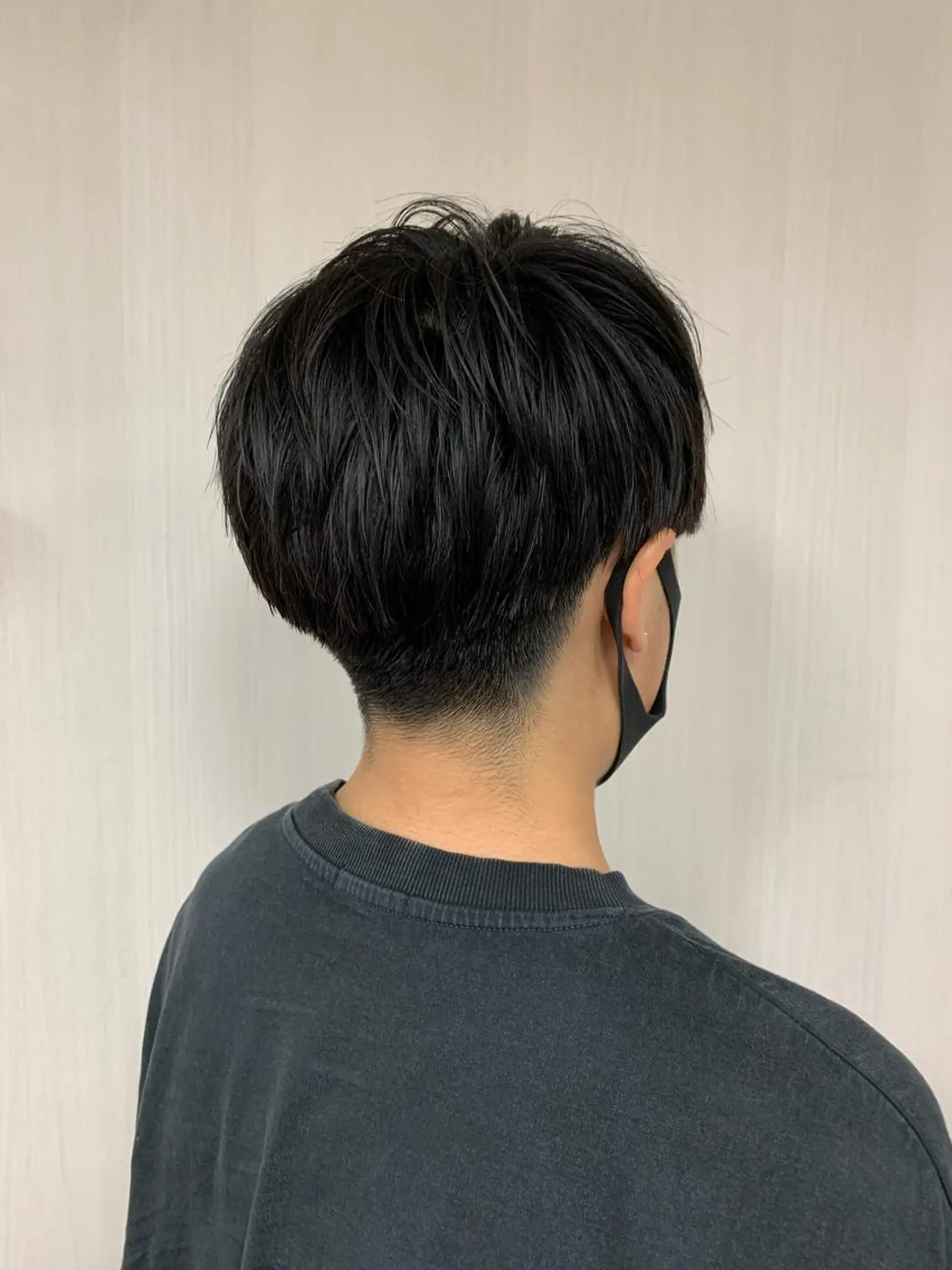ショート メンズ マッシュ 刈り上げ ウスイマイコ カット/ケアカラーのヘアスタイル