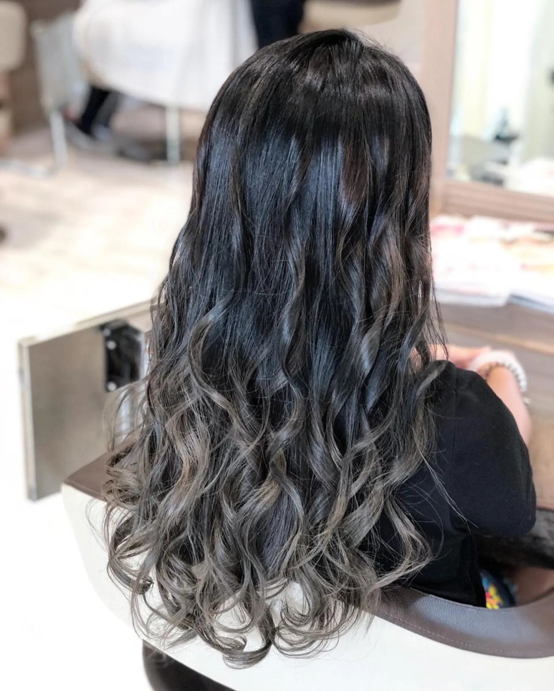 ロング カラー 💙髪質改善 💙和田💙のヘアスタイル