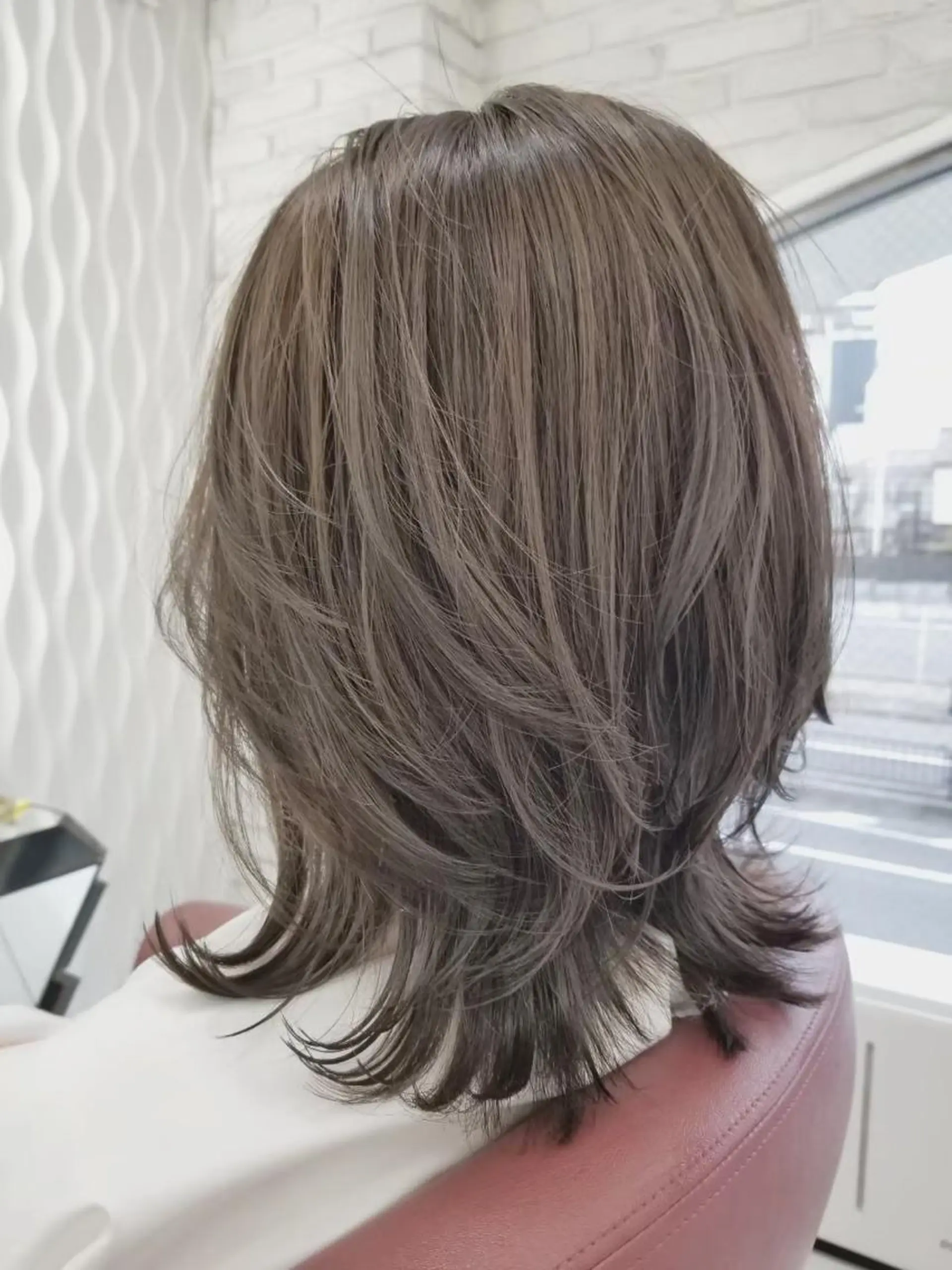 セミロング カット ヘアカラー トリートメント 髪質改善/レイヤー/ 小顔/デザインのヘアスタイル