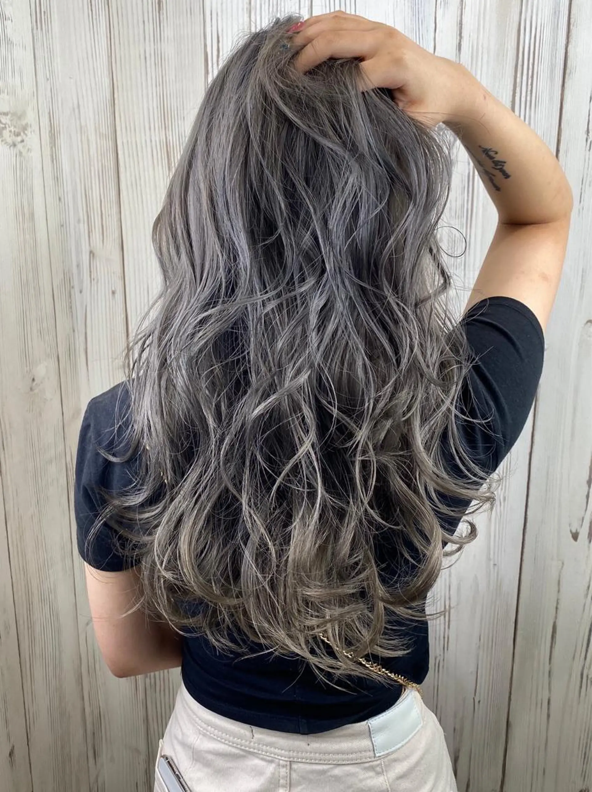 ロング 3Dハイライト ハイライト _WHITE+ 南海難波店のヘアスタイル