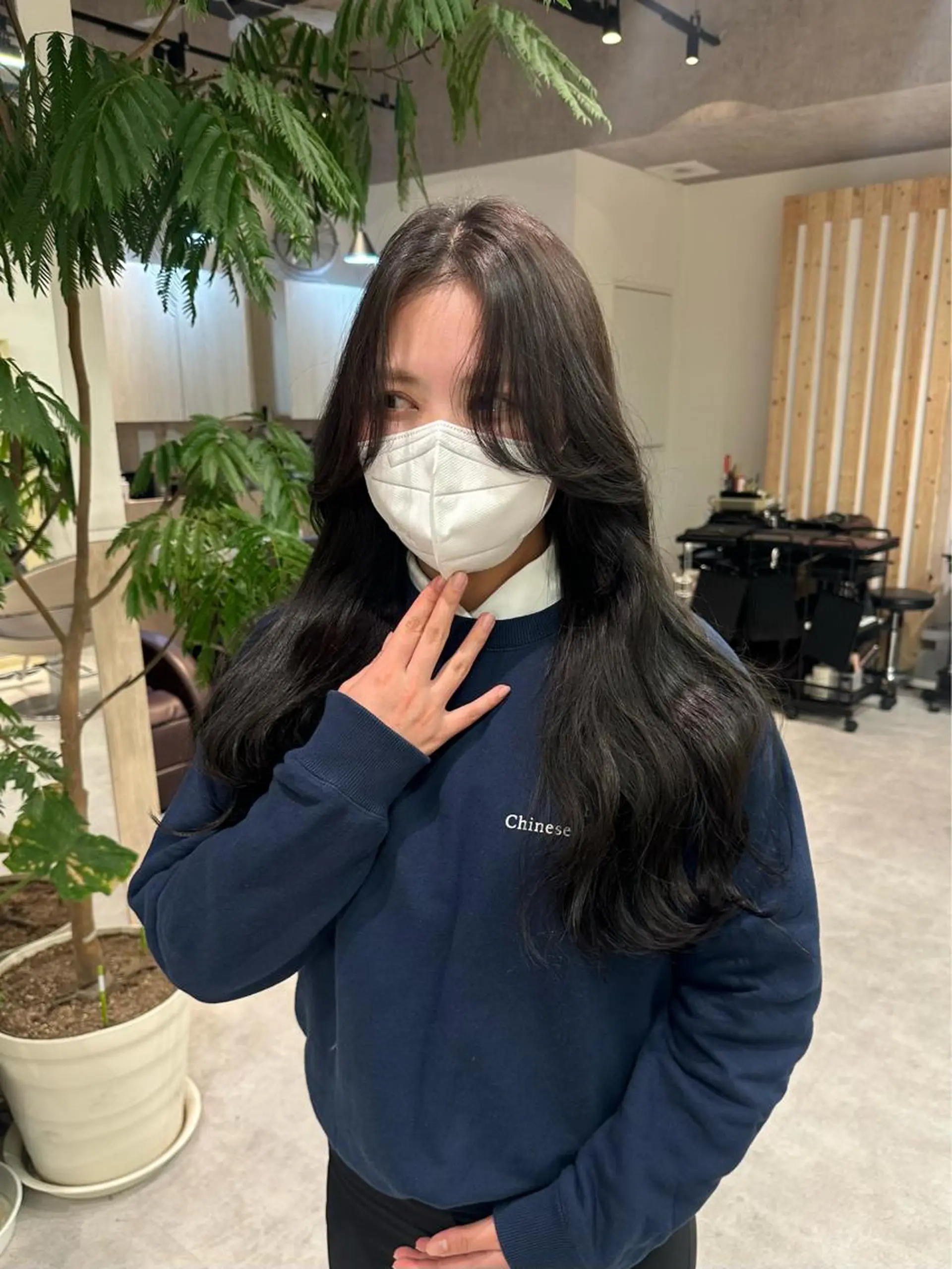 ロング カラー カット ヘアカラー トリートメント レイヤー/顔まわり カット/地毛風カラーのヘアスタイル