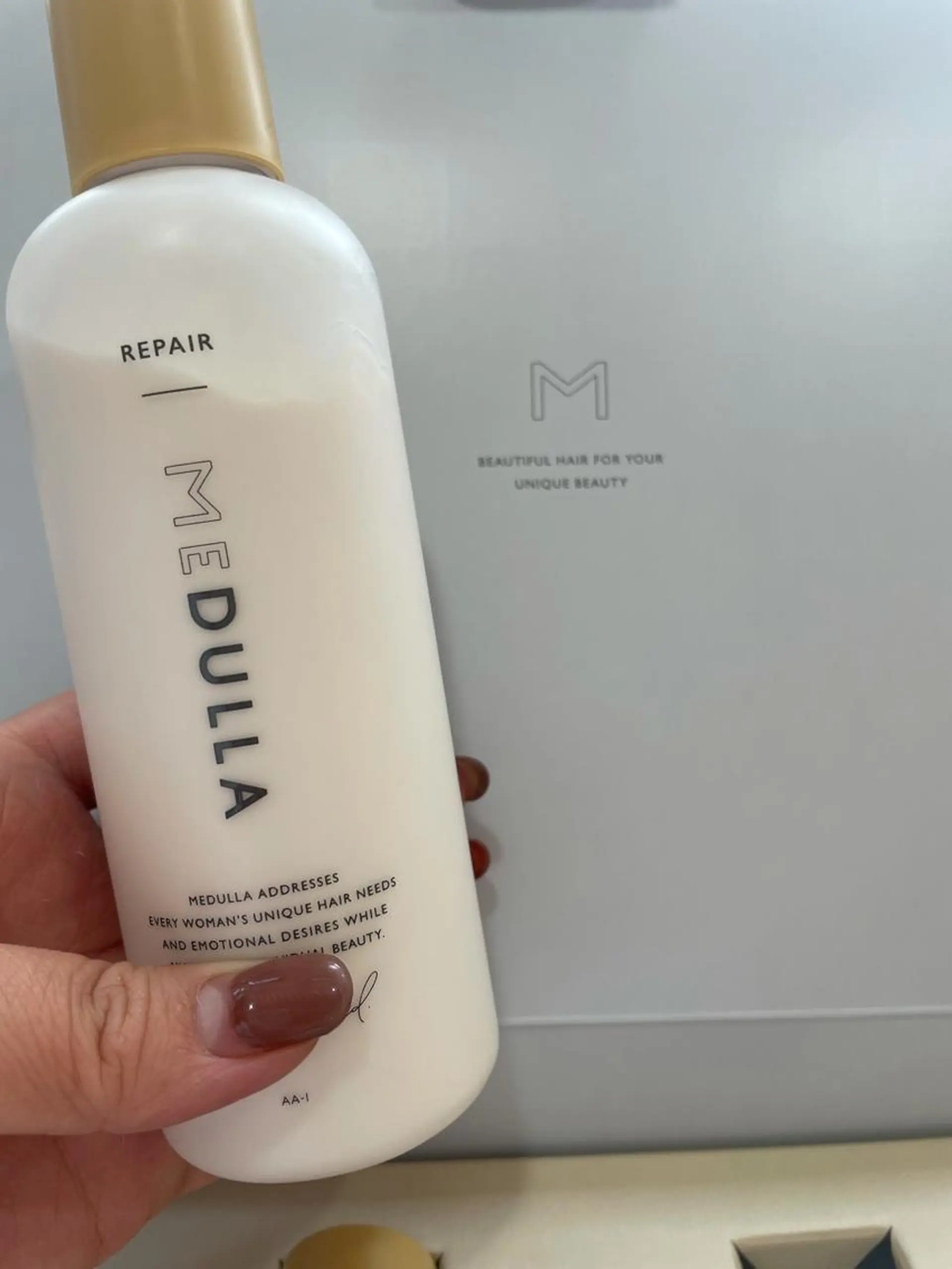 ミディアム カラー パーマ ヘアアレンジ ☀️海外レイヤー 🇺🇸/ヒナコのヘアスタイル