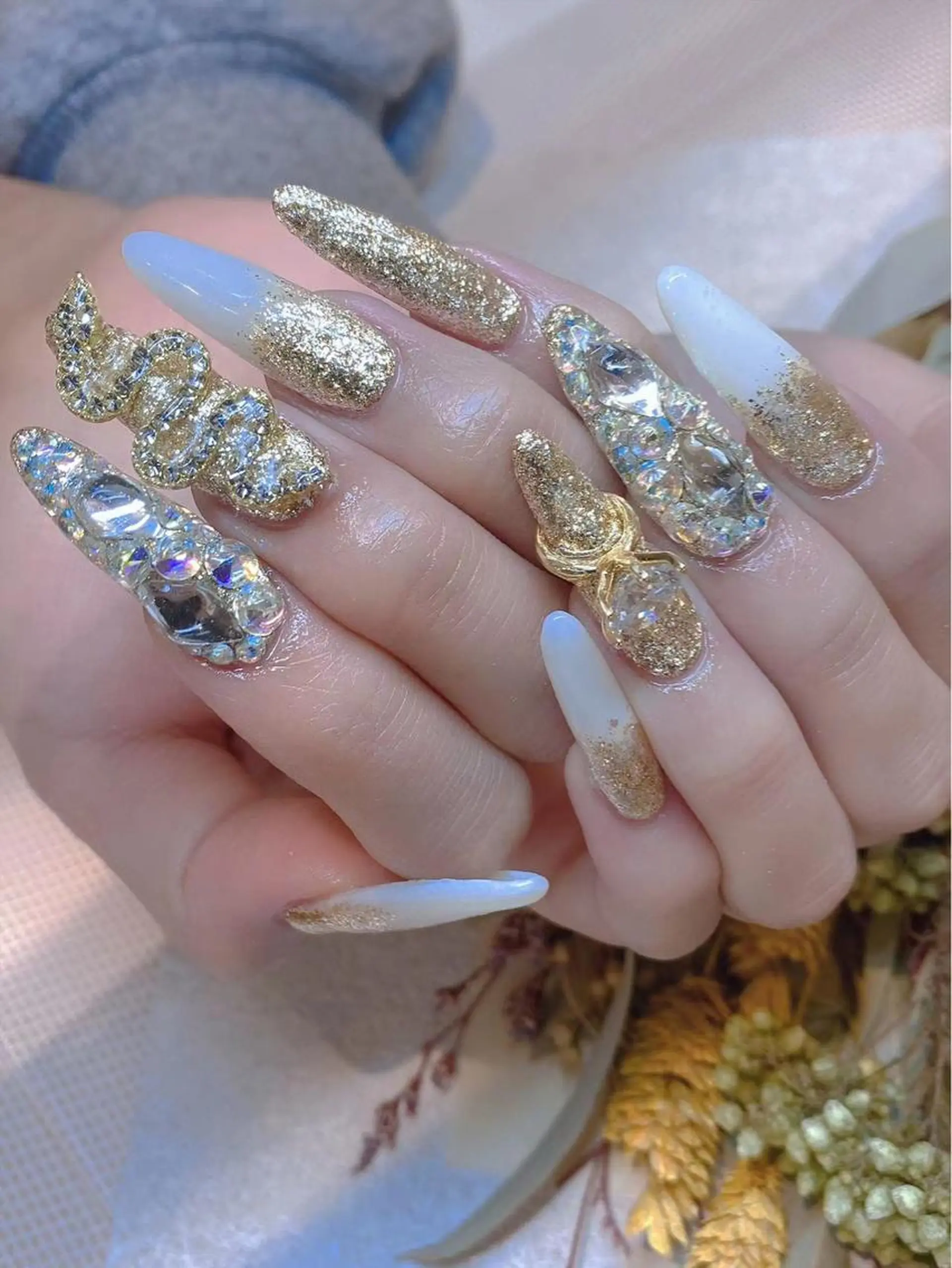 ネイル ストーンネイル リン リンのネイルデザイン