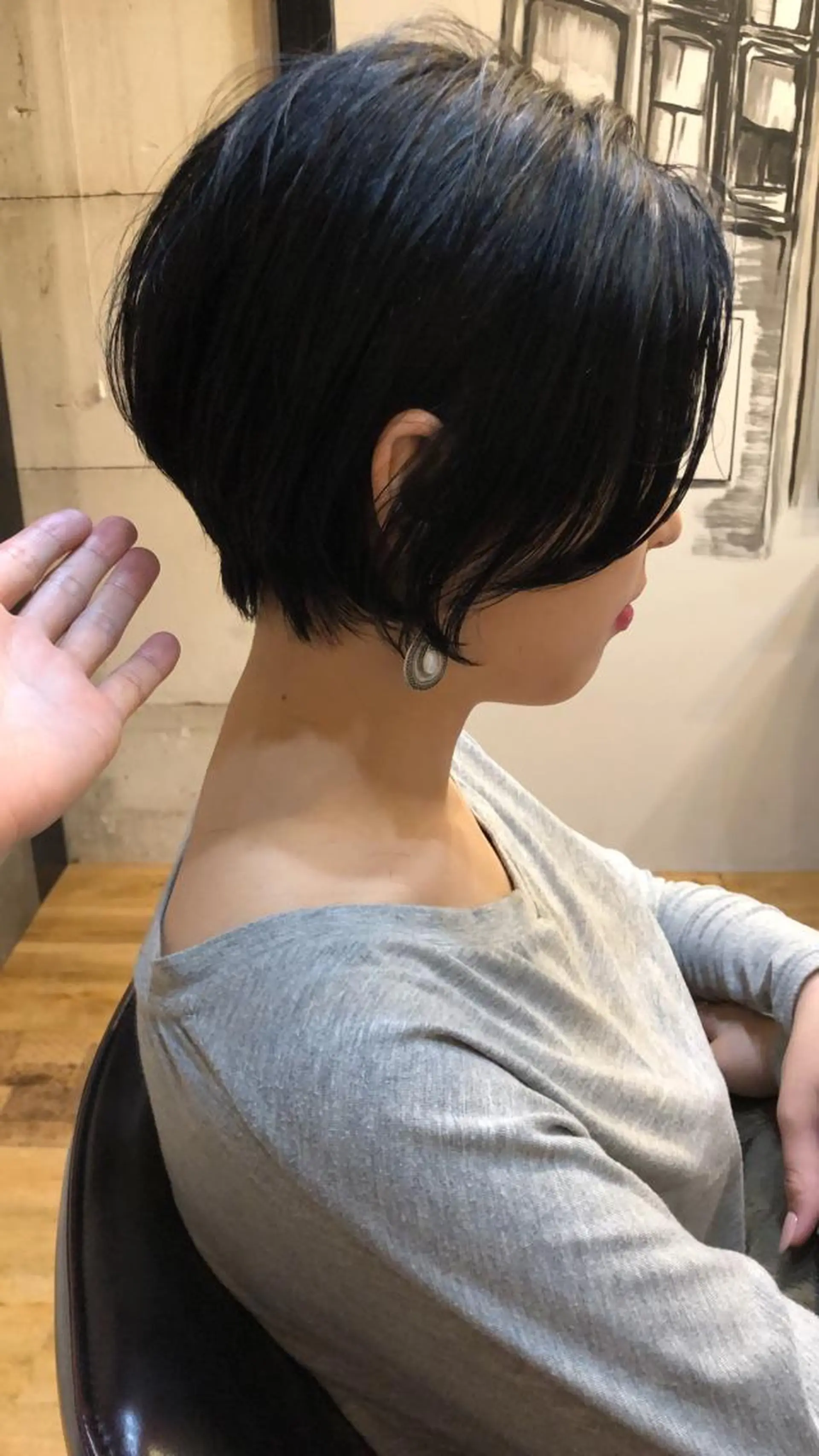 ショート 切りっぱなしボブ ボブ 外国人風カラー ハイライト レイヤーカット ショート職人 美容師【KENTA】のヘアスタイル