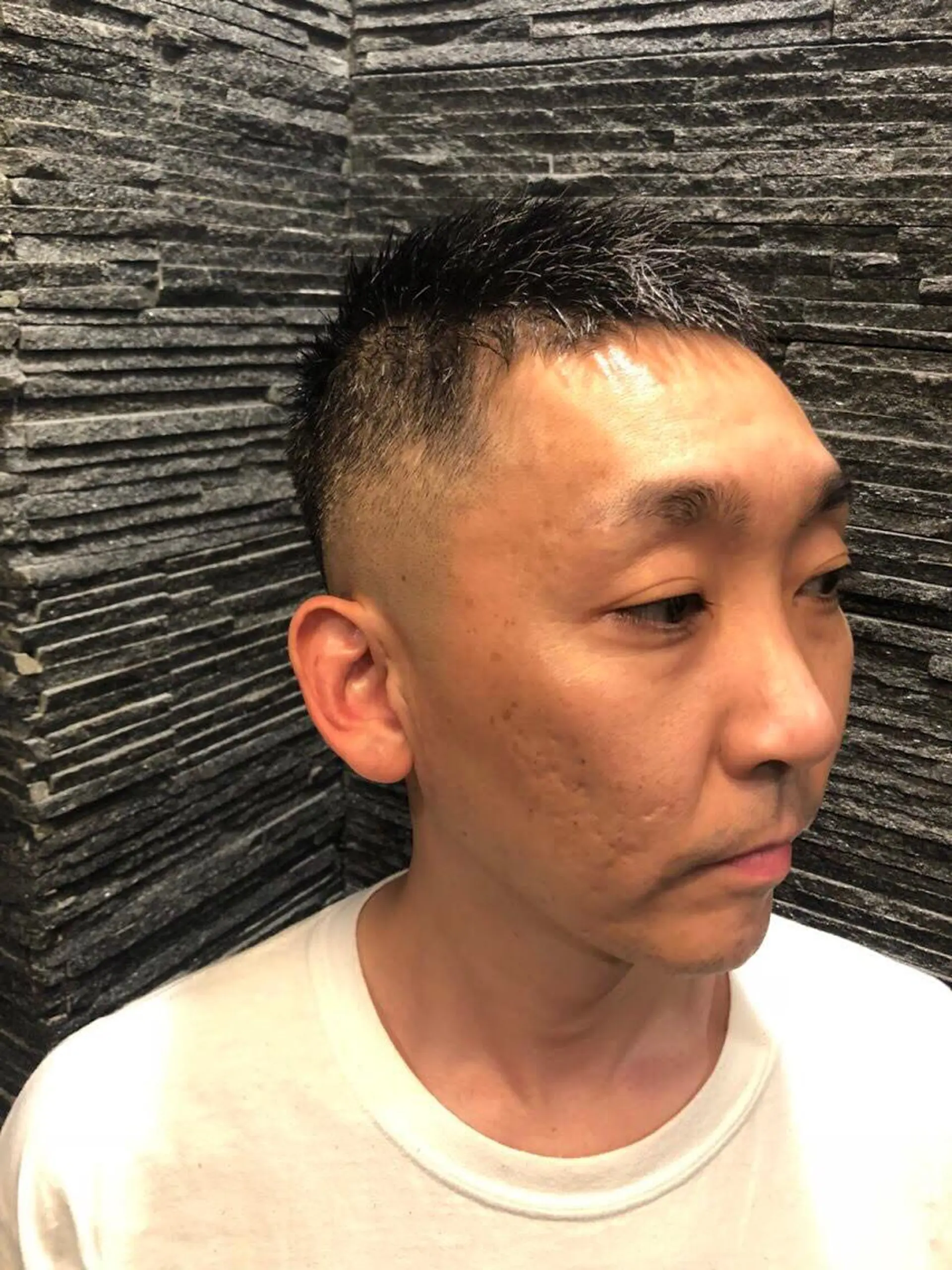 ショート 岡崎 海人のヘアスタイル