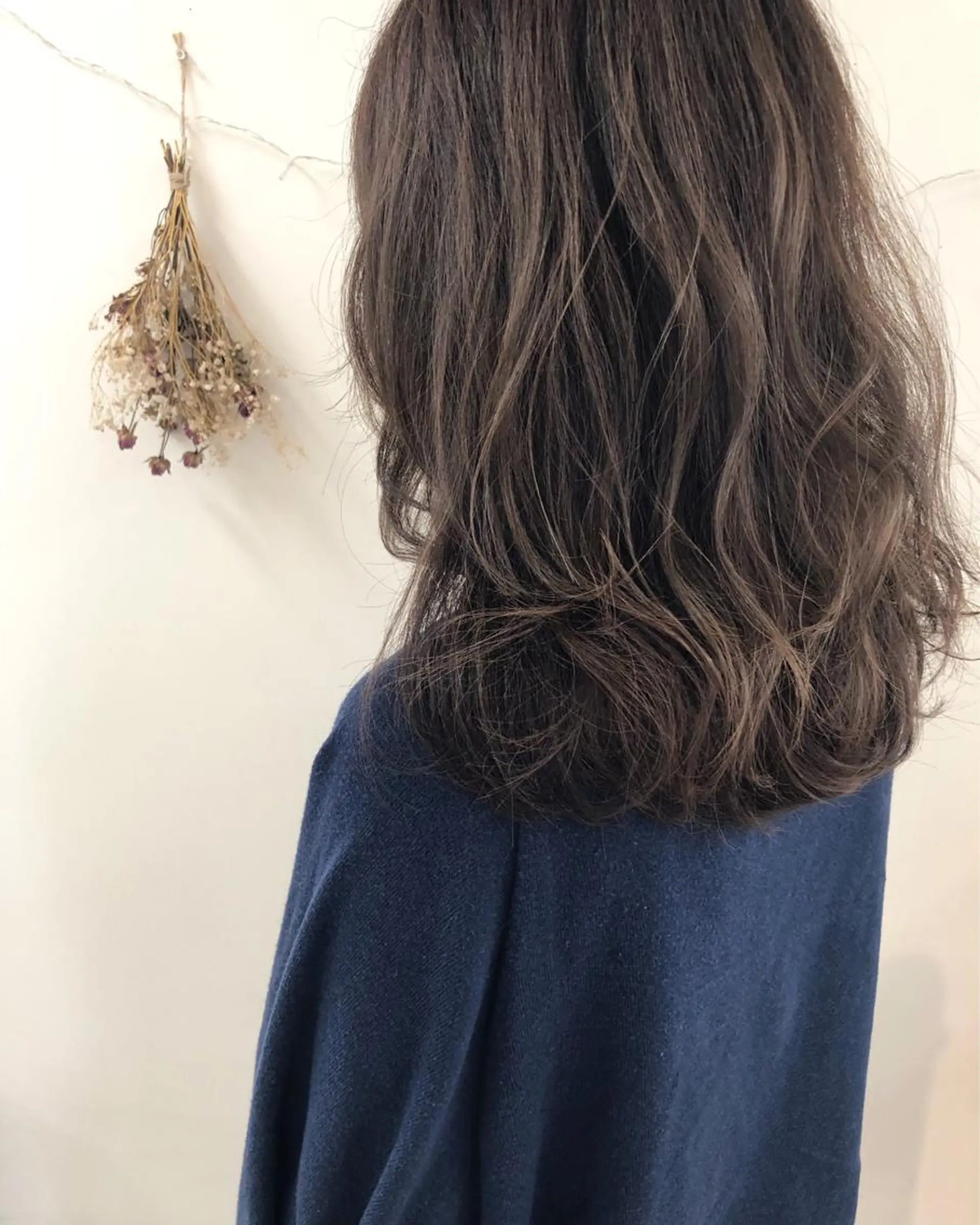 セミロング カラー タナカ タクヤのヘアスタイル