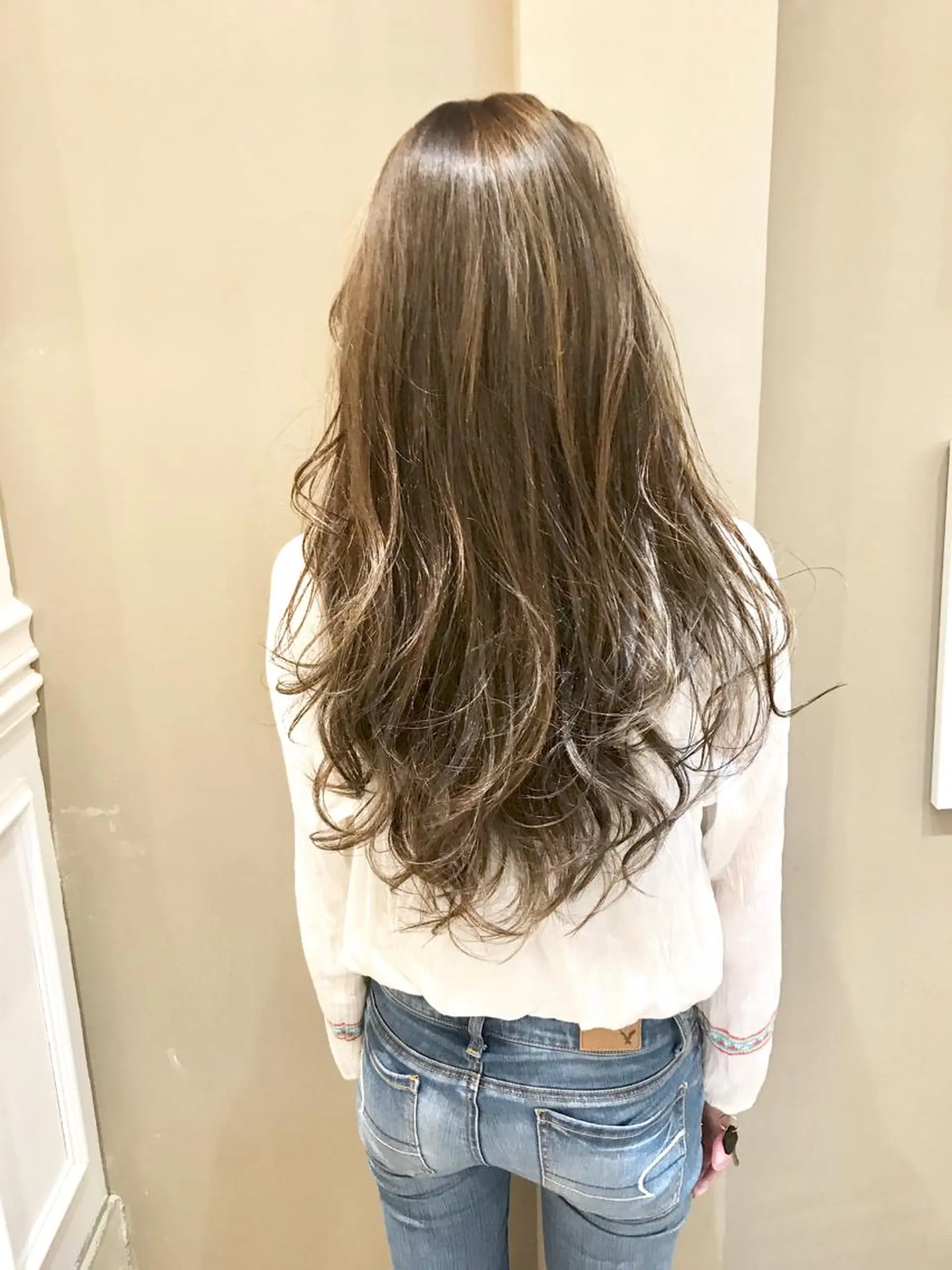 ロング カラー グレージュ ハイライトカラー ハイライト 神野 雅樹のヘアスタイル