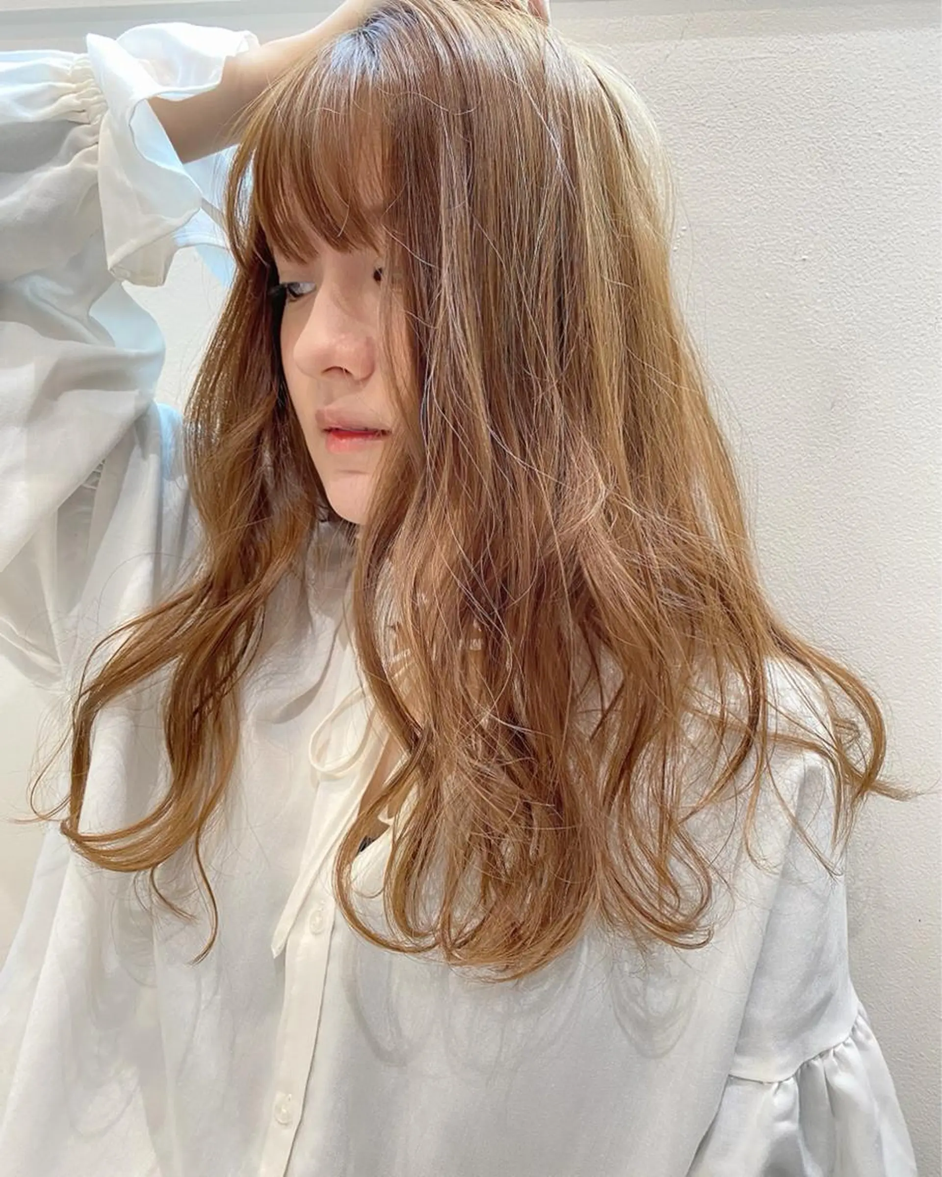 ロング カラー ベージュカラー ブリーチ ブリーチなしカラー オレンジ オレンジベージュ 横浜🍒ルーツカラー エクステ／RIEのヘアスタイル