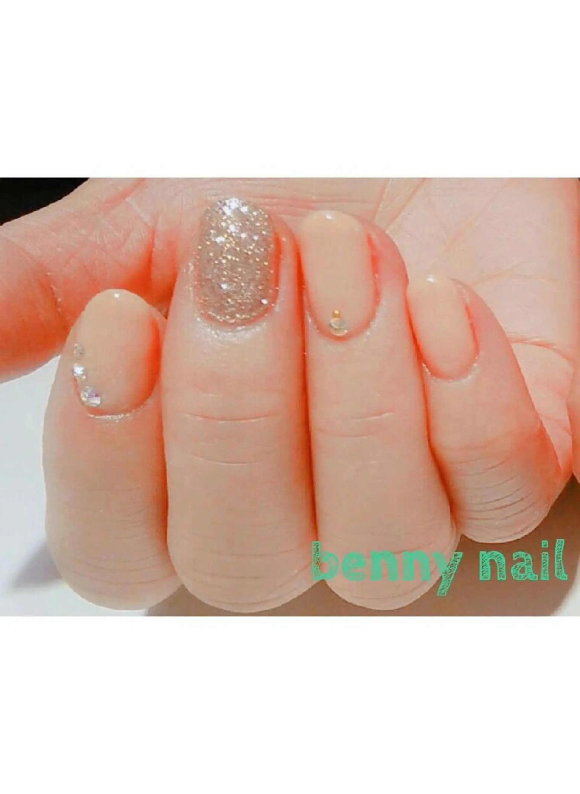 ネイル ストーンネイル 最終受付23時半 benny nailのネイルデザイン