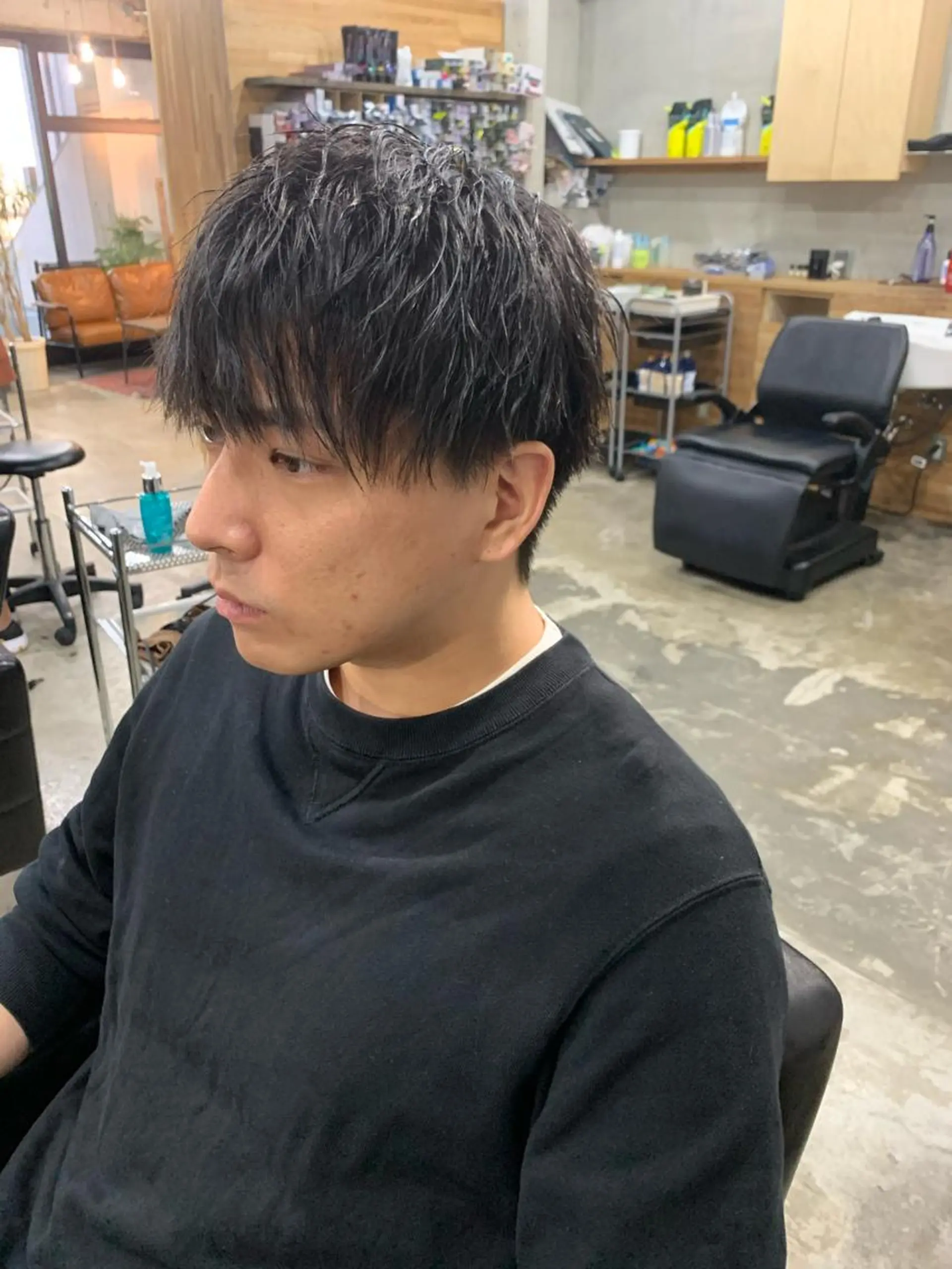 パーマ メンズ カット 西村あきや トレンド韓国ヘアのヘアスタイル
