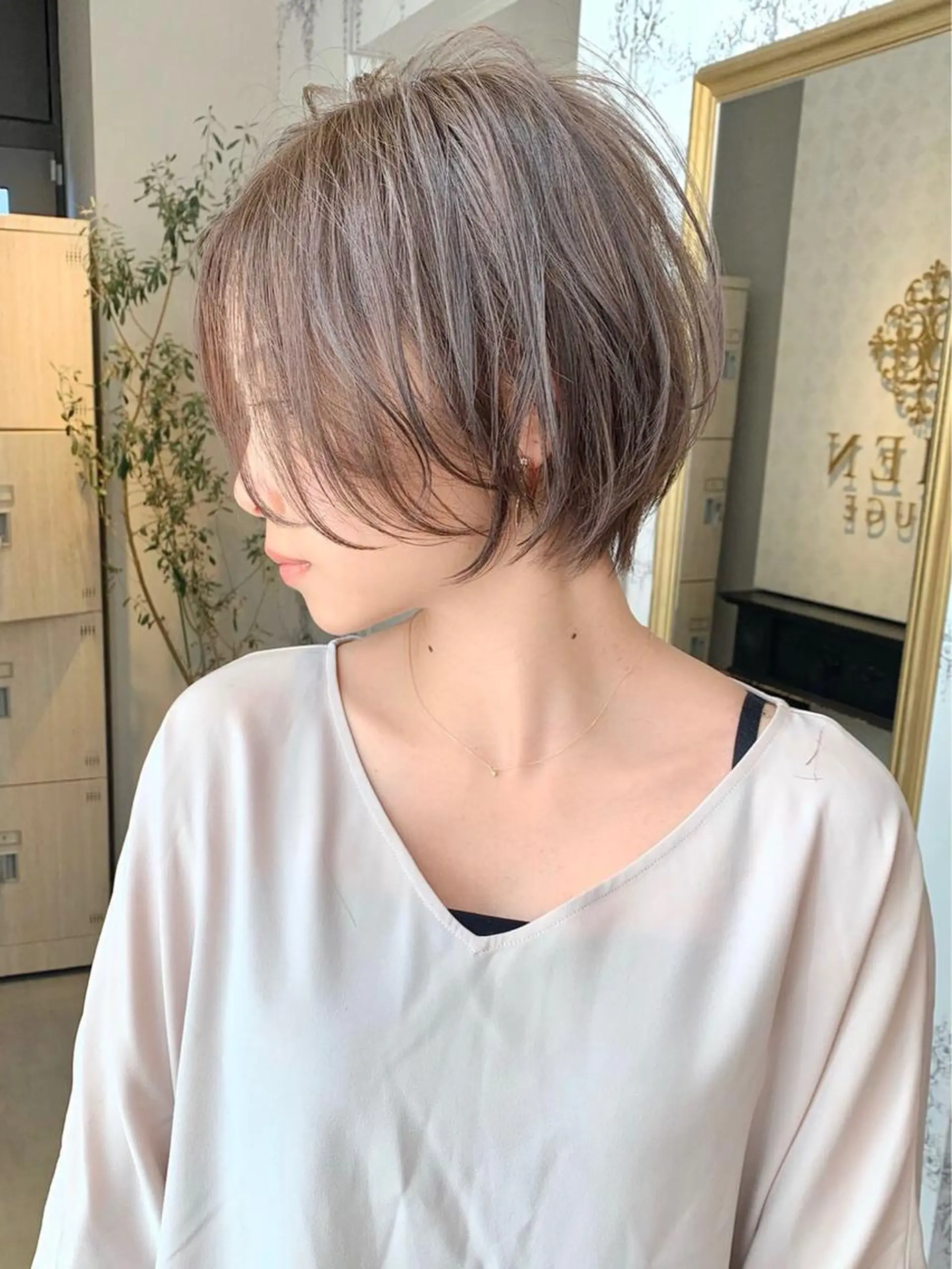 ショート ショートボブ ハンサムショート ボブ ショートヘア 小濱 ありすのヘアスタイル