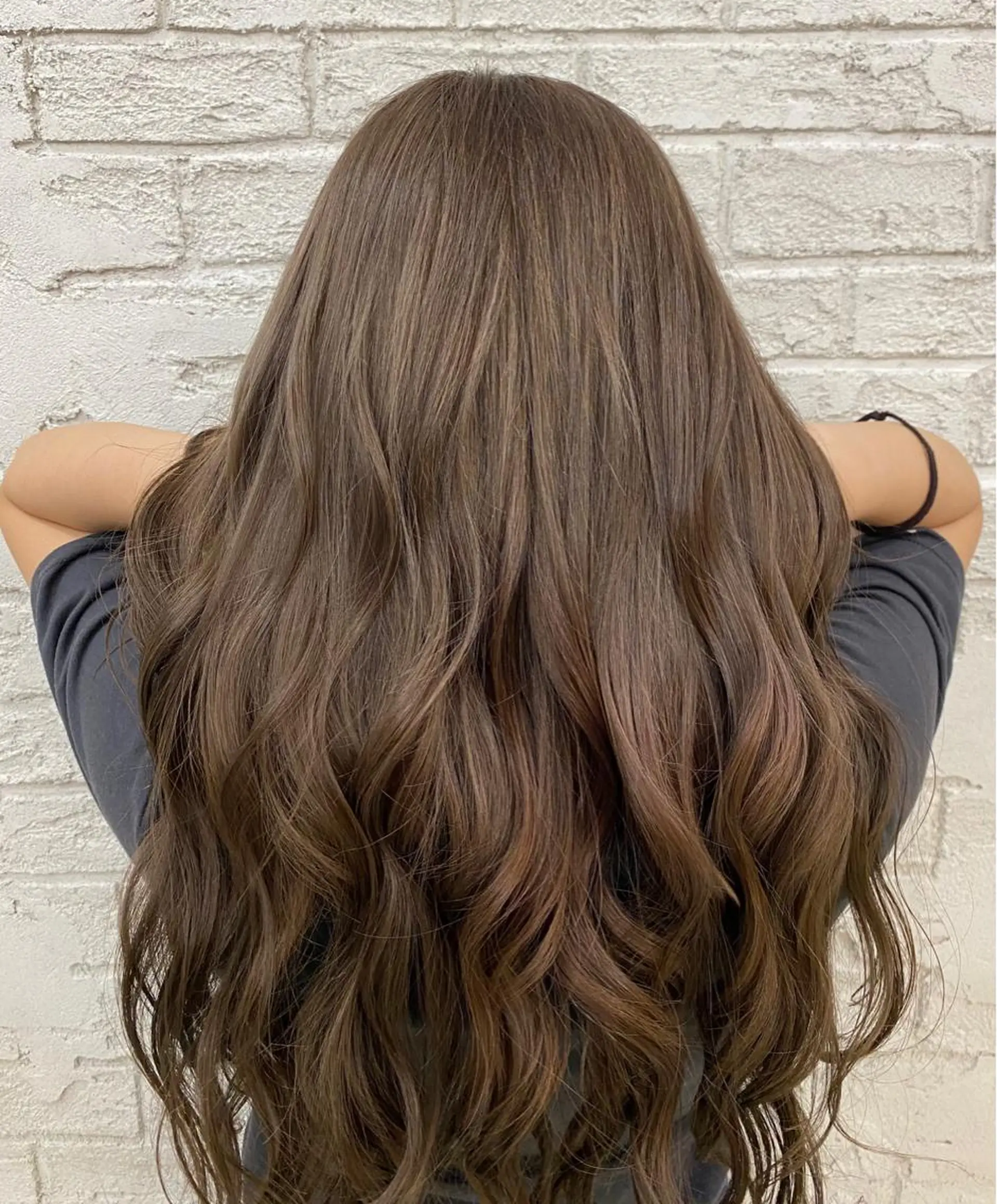ロング カラー ベージュカラー ブリーチ ブラウンカラー 透明感カラー イルミナカラー 池袋/韓国レイヤー 💗🐇amiのヘアスタイル