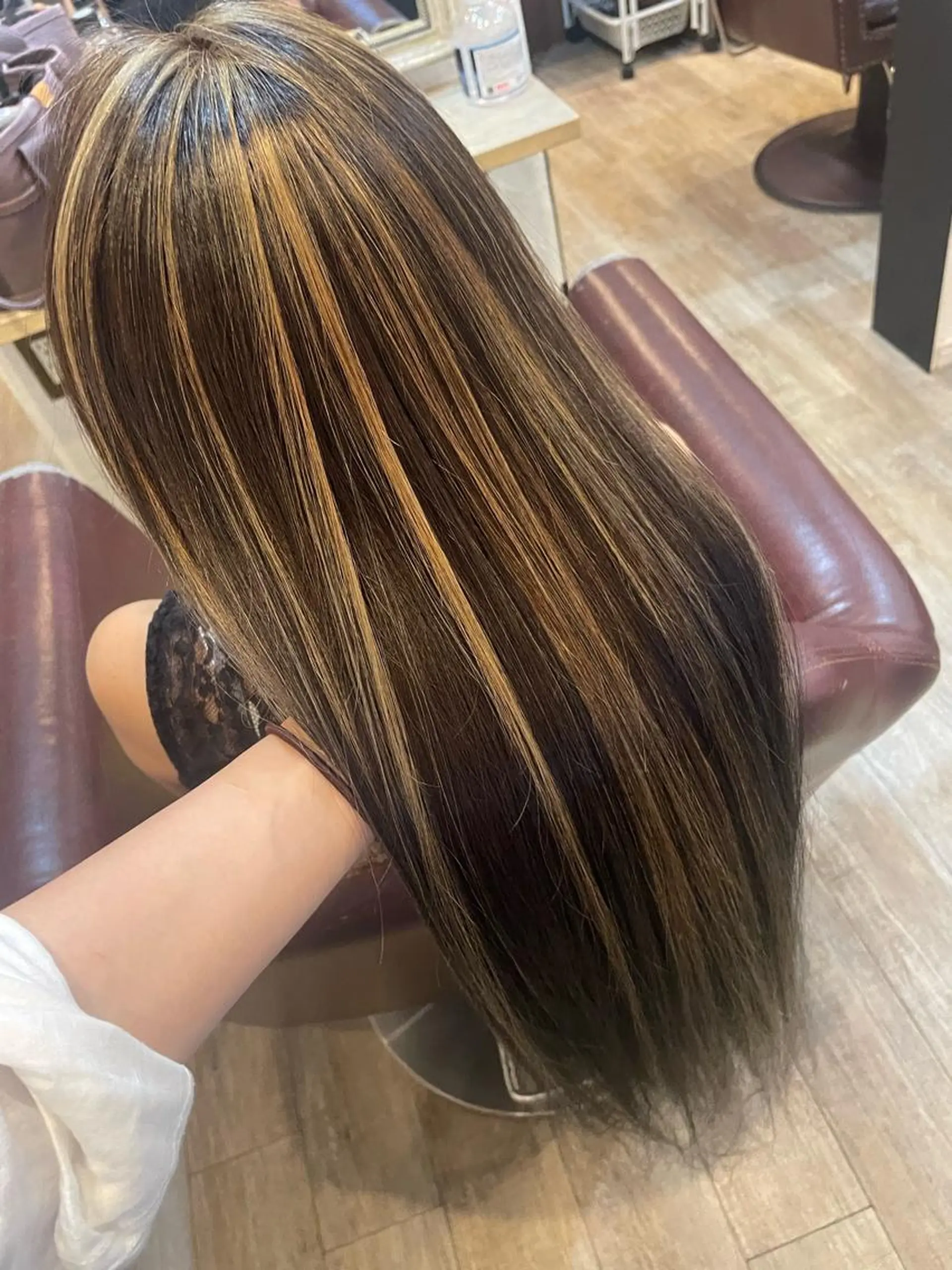 ロング カラー ハイライトカラー ハイライト ヘアカラー 上原 麻彩のマツエク・マツパデザイン