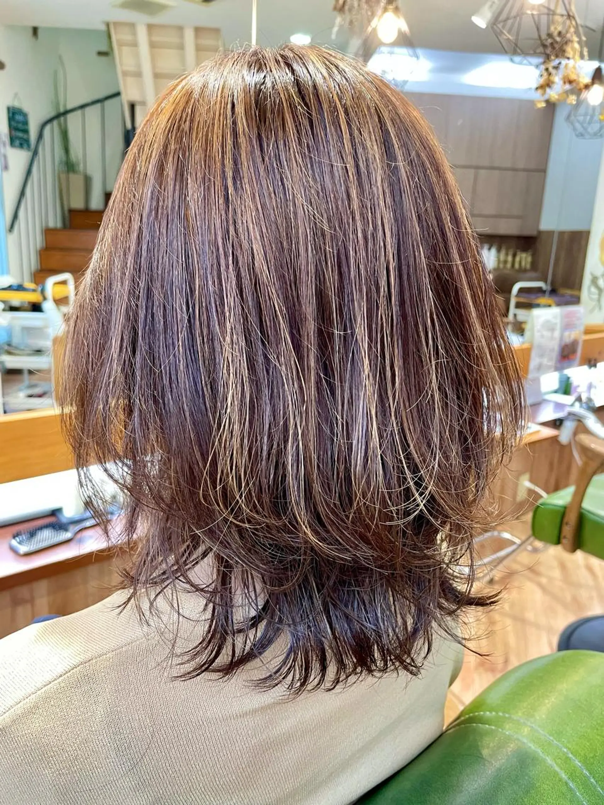 セミロング ハイライト ☀️海外レイヤー 🇺🇸/ヒナコのヘアスタイル