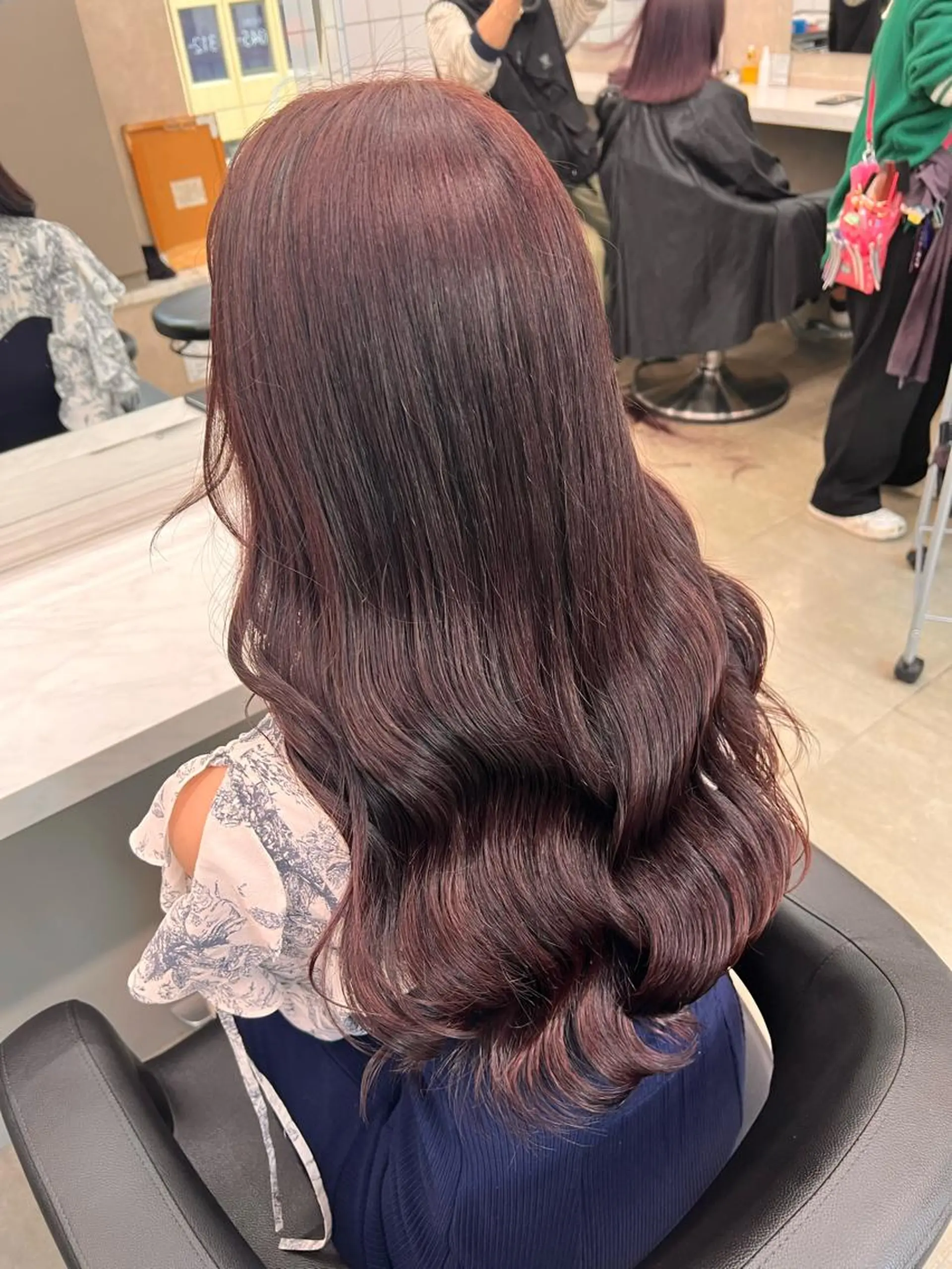 セミロング 💖札幌カラー 指名No.1💖玲奈のヘアスタイル