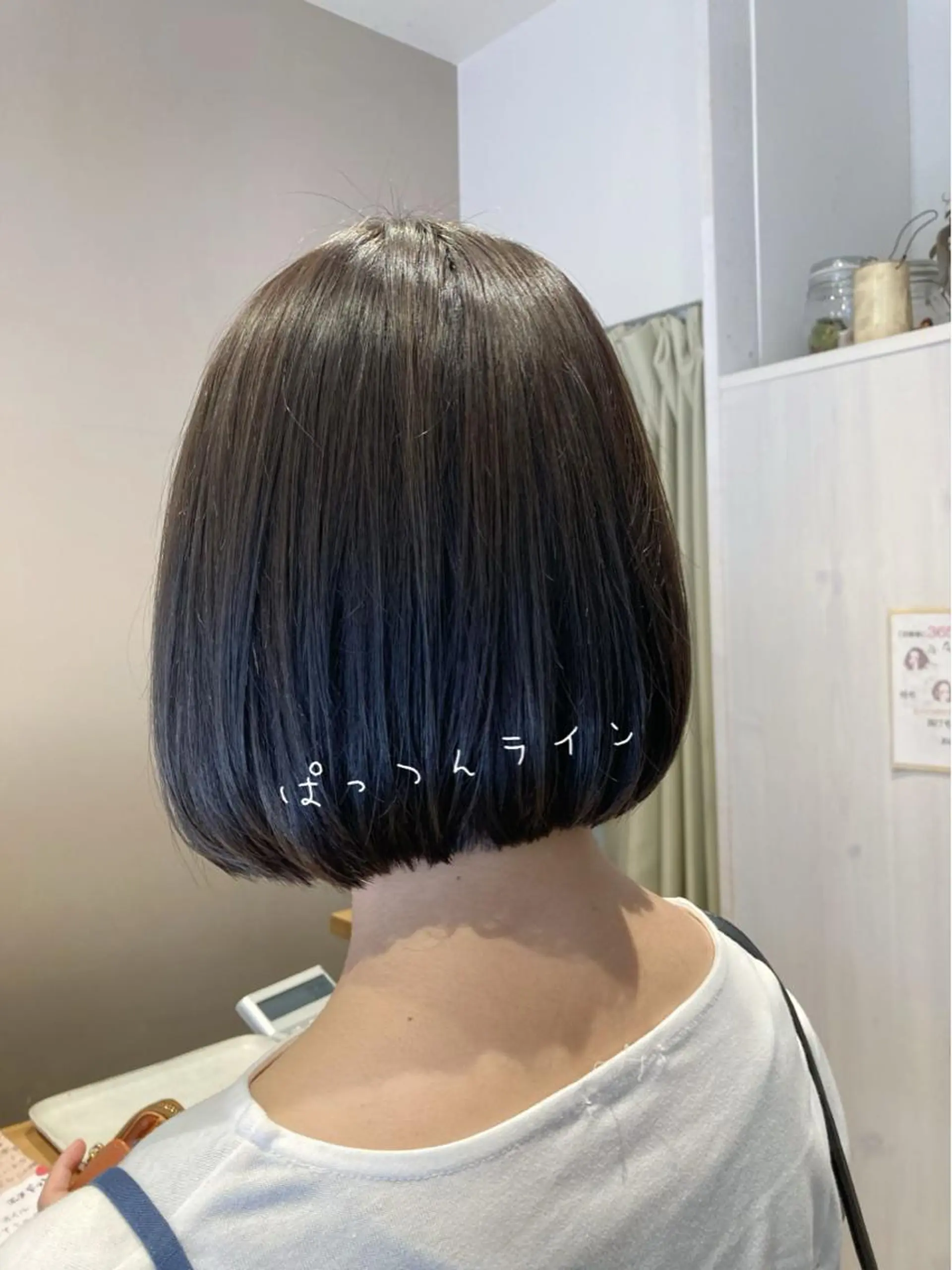 ミディアム カラー アッシュ アッシュグレー ボブ カット ヘアカラー トリートメント 【女性指名No.1】 西口直子のヘアスタイル