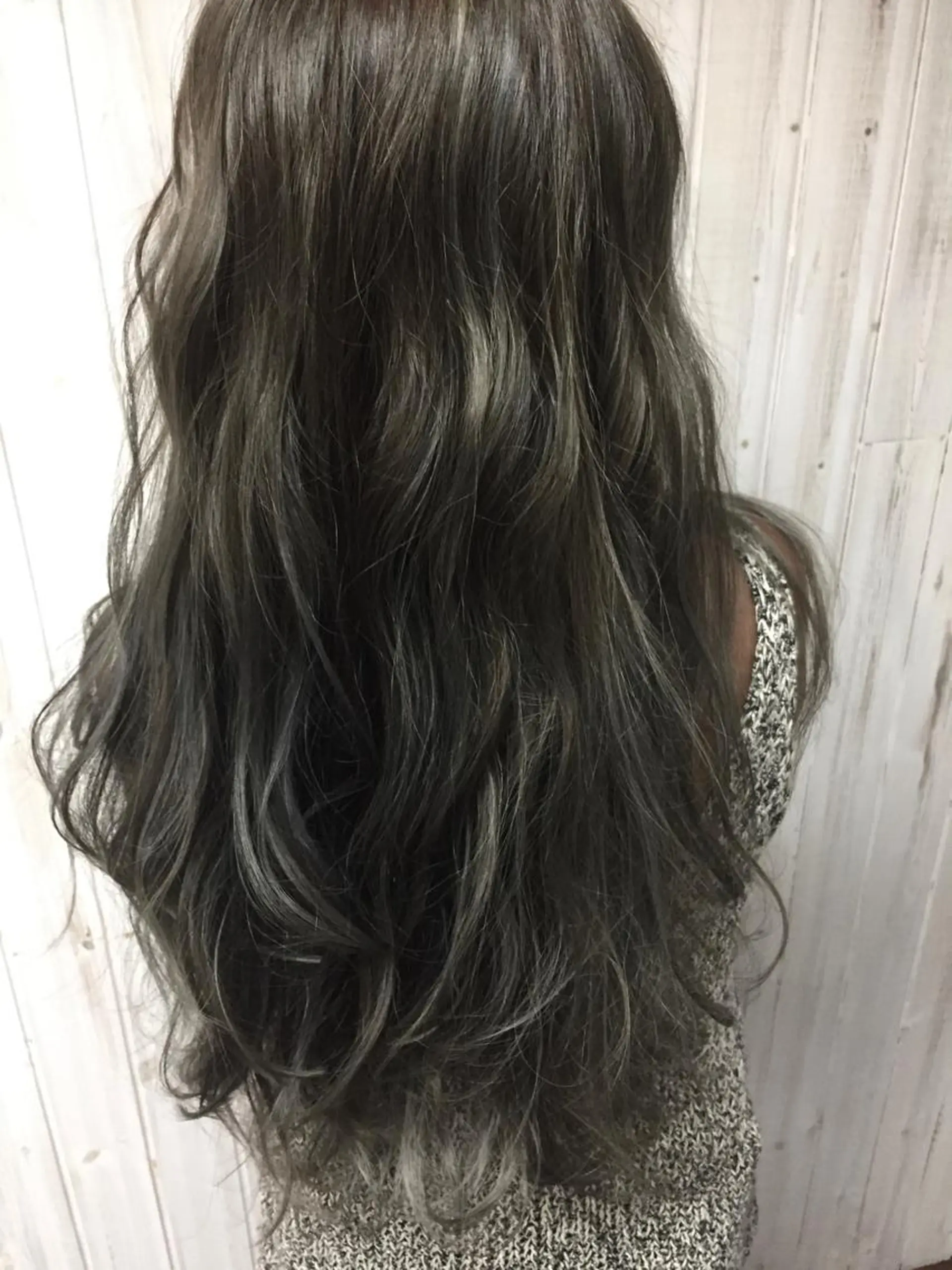 ロング カラー カット ヘアカラー トリートメント 吉祥寺aivee 若手注目スタッフのヘアスタイル