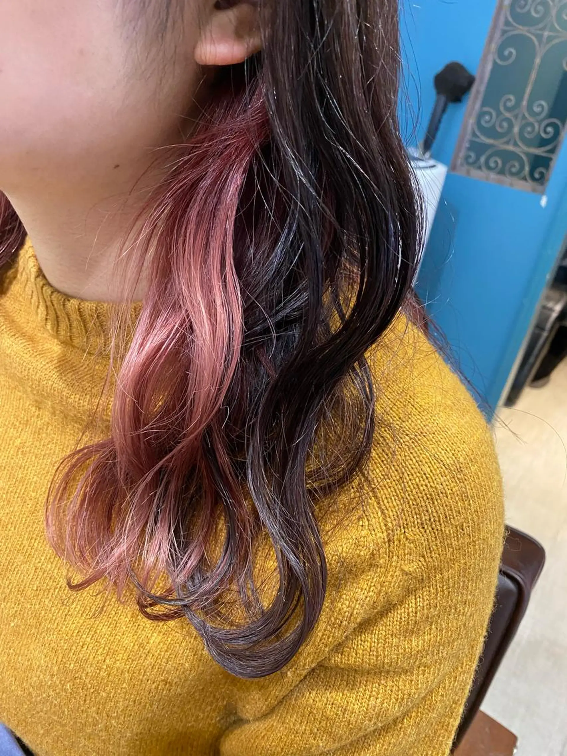 セミロング カラー 福田 里央のヘアスタイル