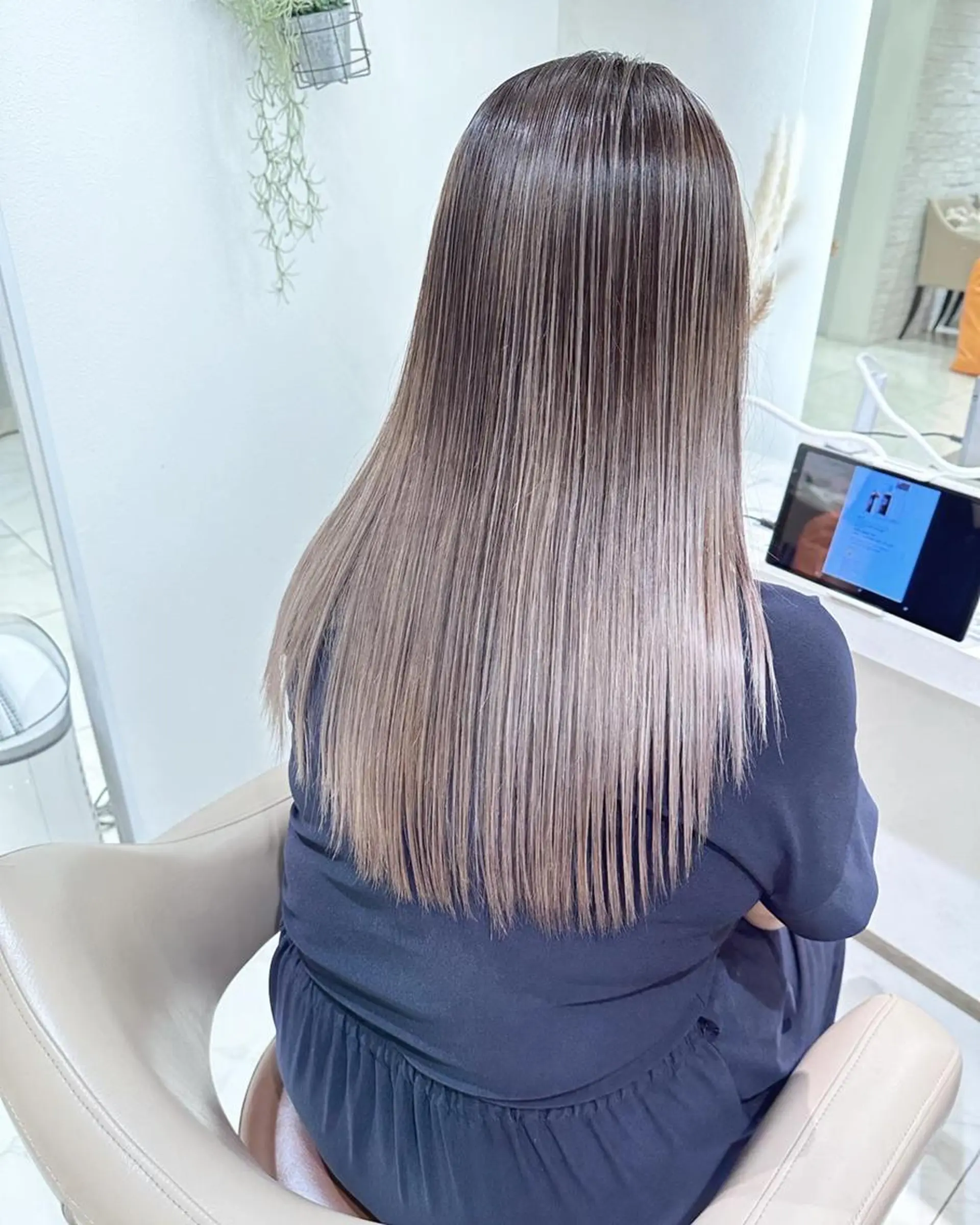 ロング カラー 透明感カラー 髪質改善 カット ヘアカラー トリートメント ＡＳＨ大宮/ブリーチ 髪質改善/カラーのヘアスタイル