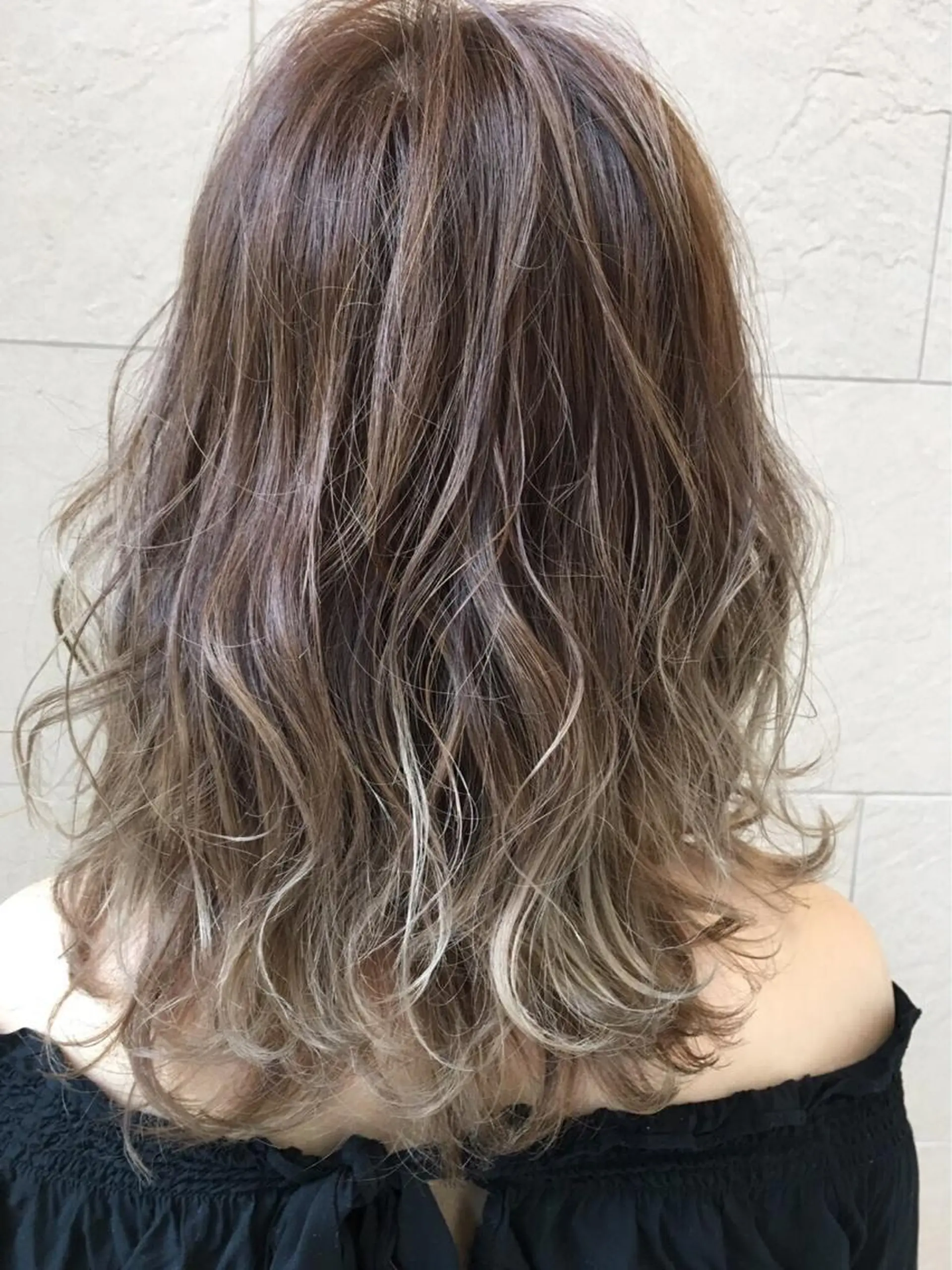 ミディアム ヘアカラー トリートメント レイヤーカット 川田くるみのヘアスタイル