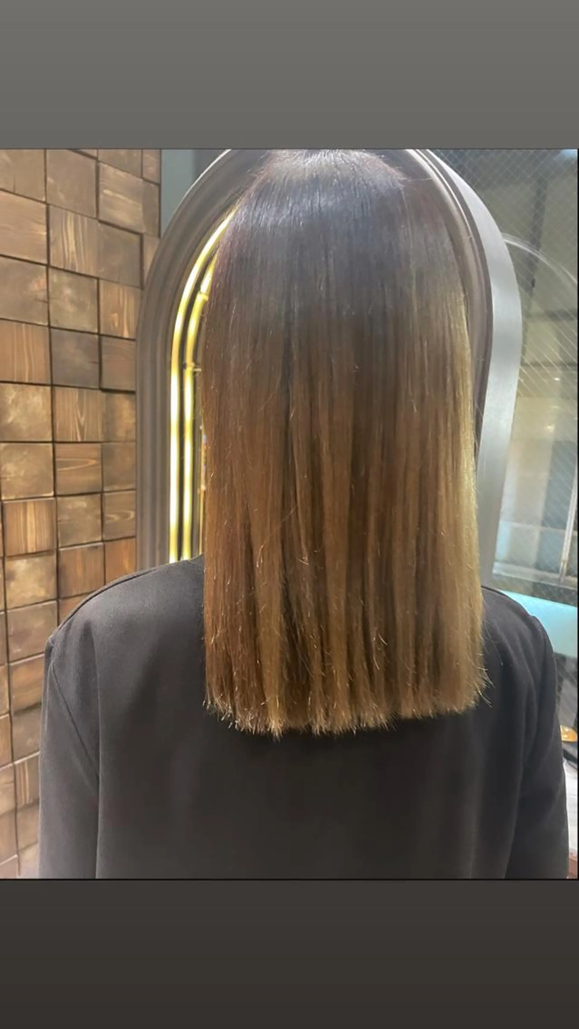 セミロング カラー MINXshibuya所属・レイヤー/艶髪/ 透明感/千葉詩優のヘアスタイル