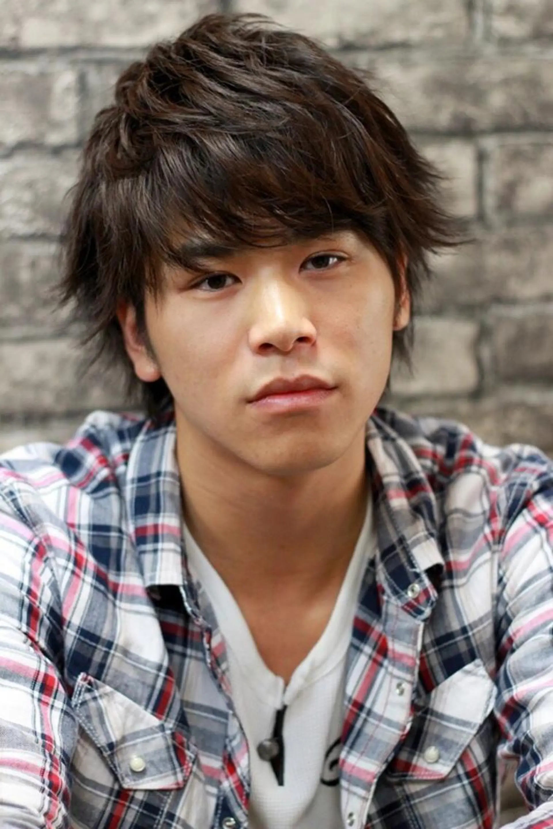 ショート パーマ メンズ メンズウルフカット ショートヘア 外ハネヘア ウルフカット 柴田 陽平のヘアスタイル