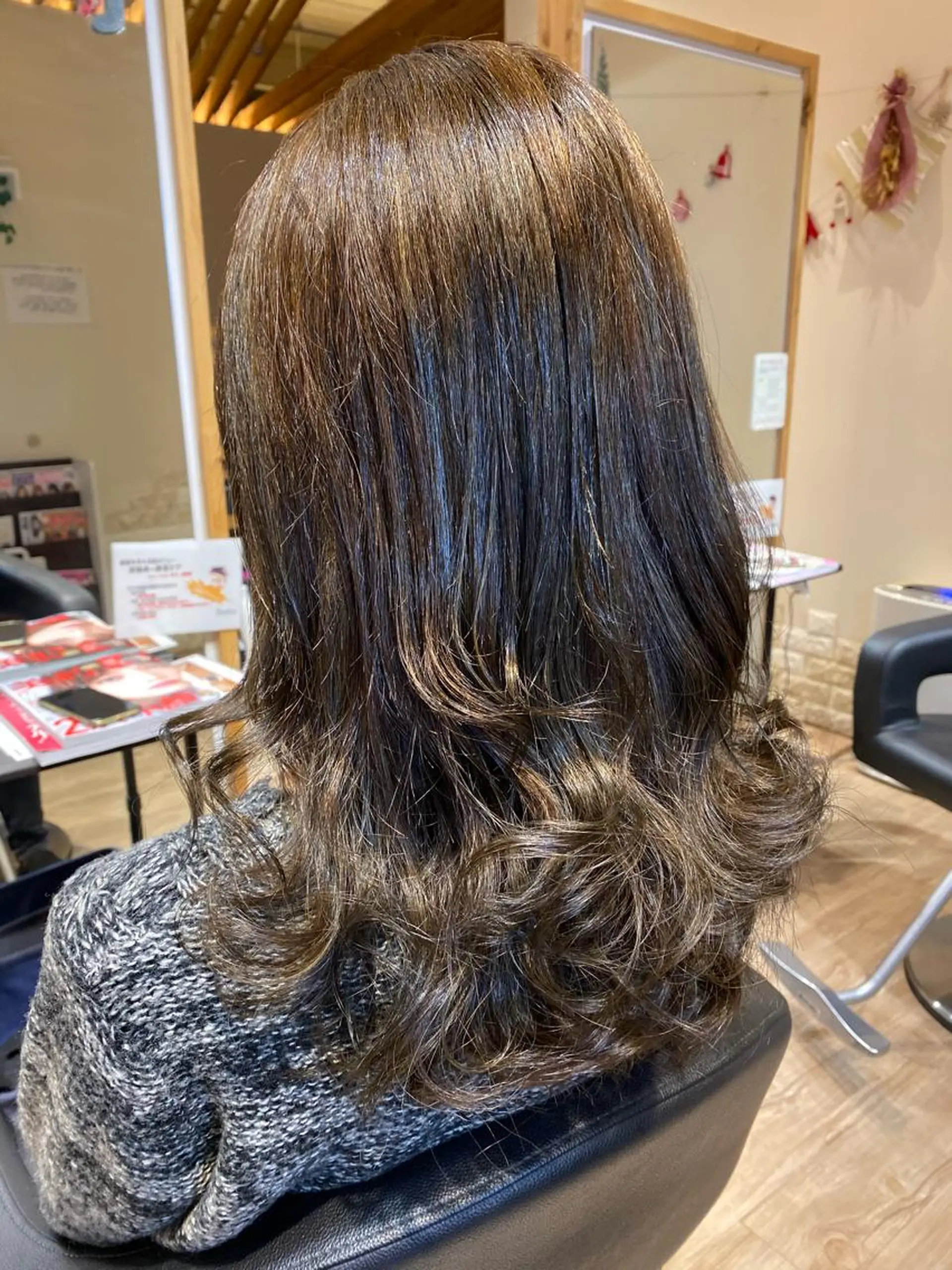 ロング カラー 関口 友行のヘアスタイル