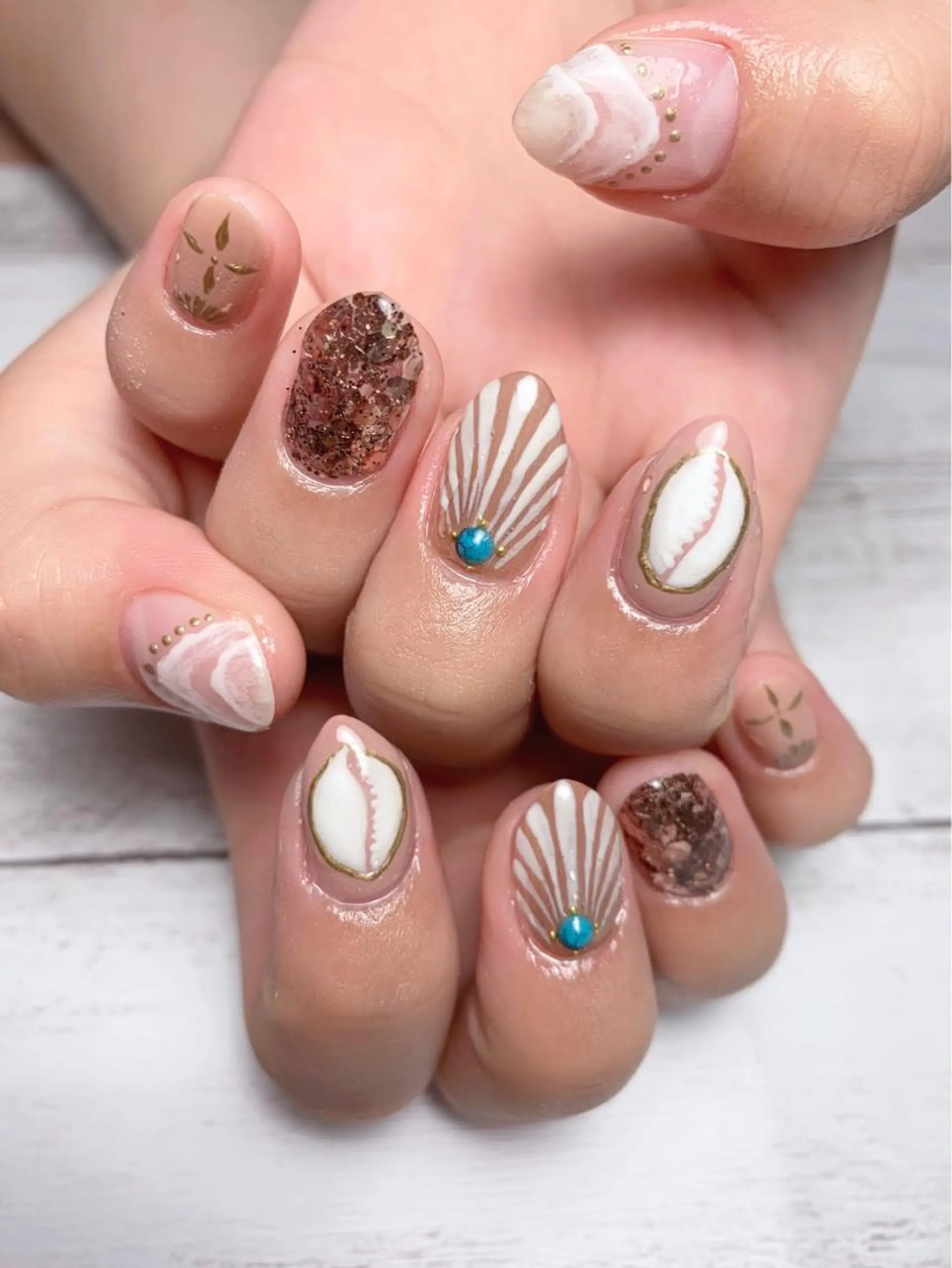 ネイル 菅野 愛花のネイルデザイン