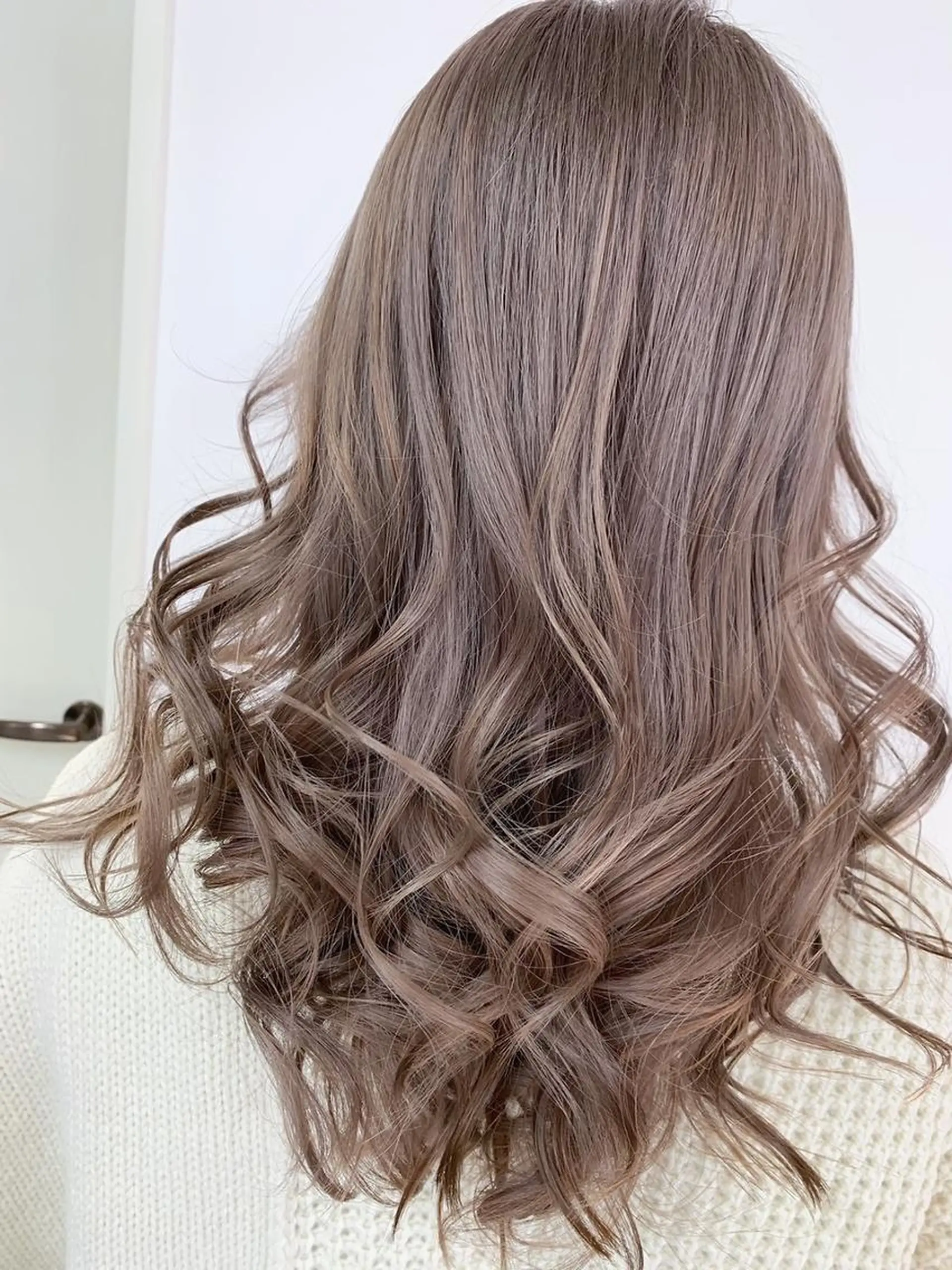 ミディアム ヘアカラー 上重 晴輝 Recharme新保のヘアスタイル