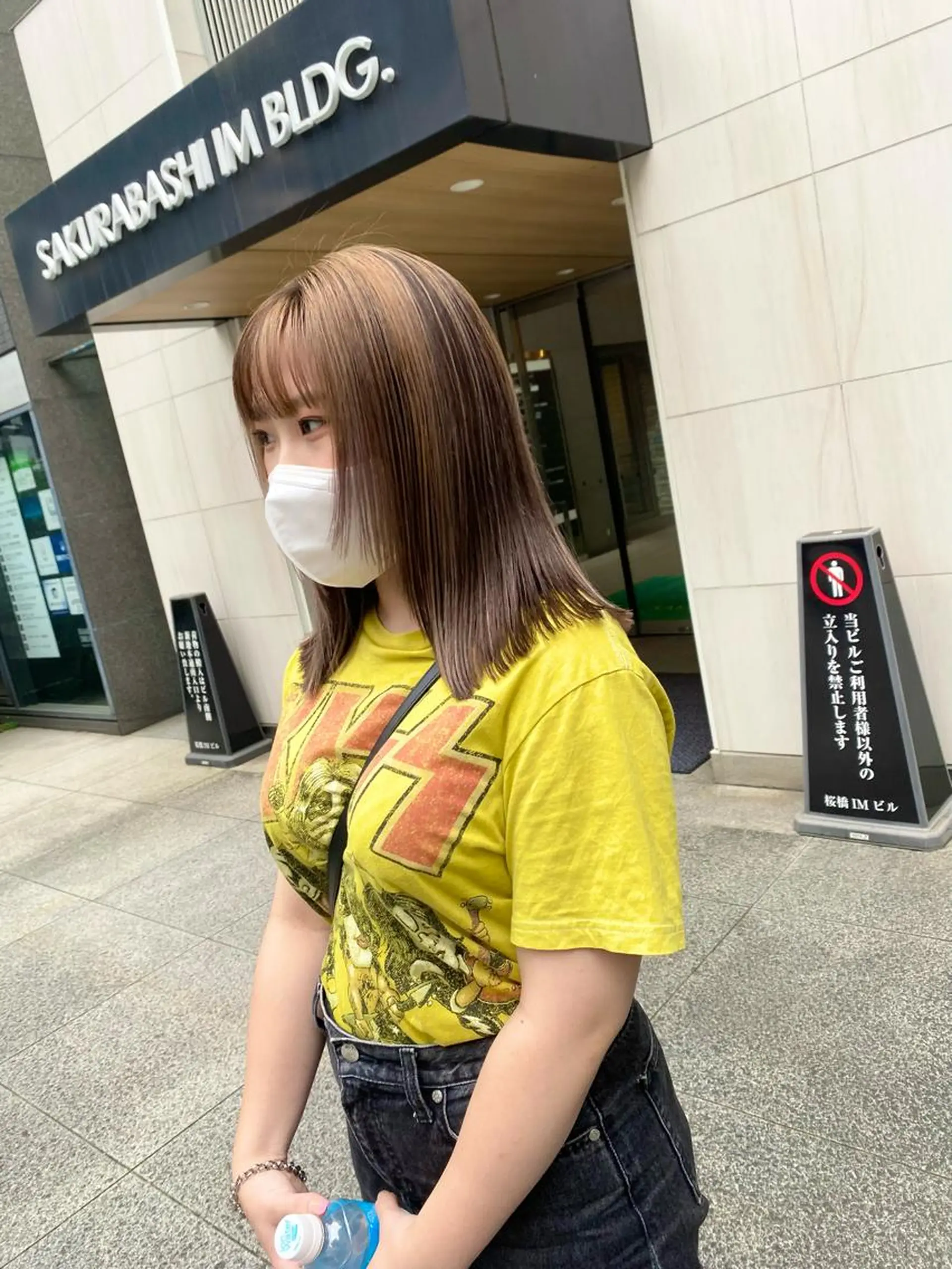 ミディアム デザインカラー/ボブ ブリーチカラー/ユリのヘアスタイル