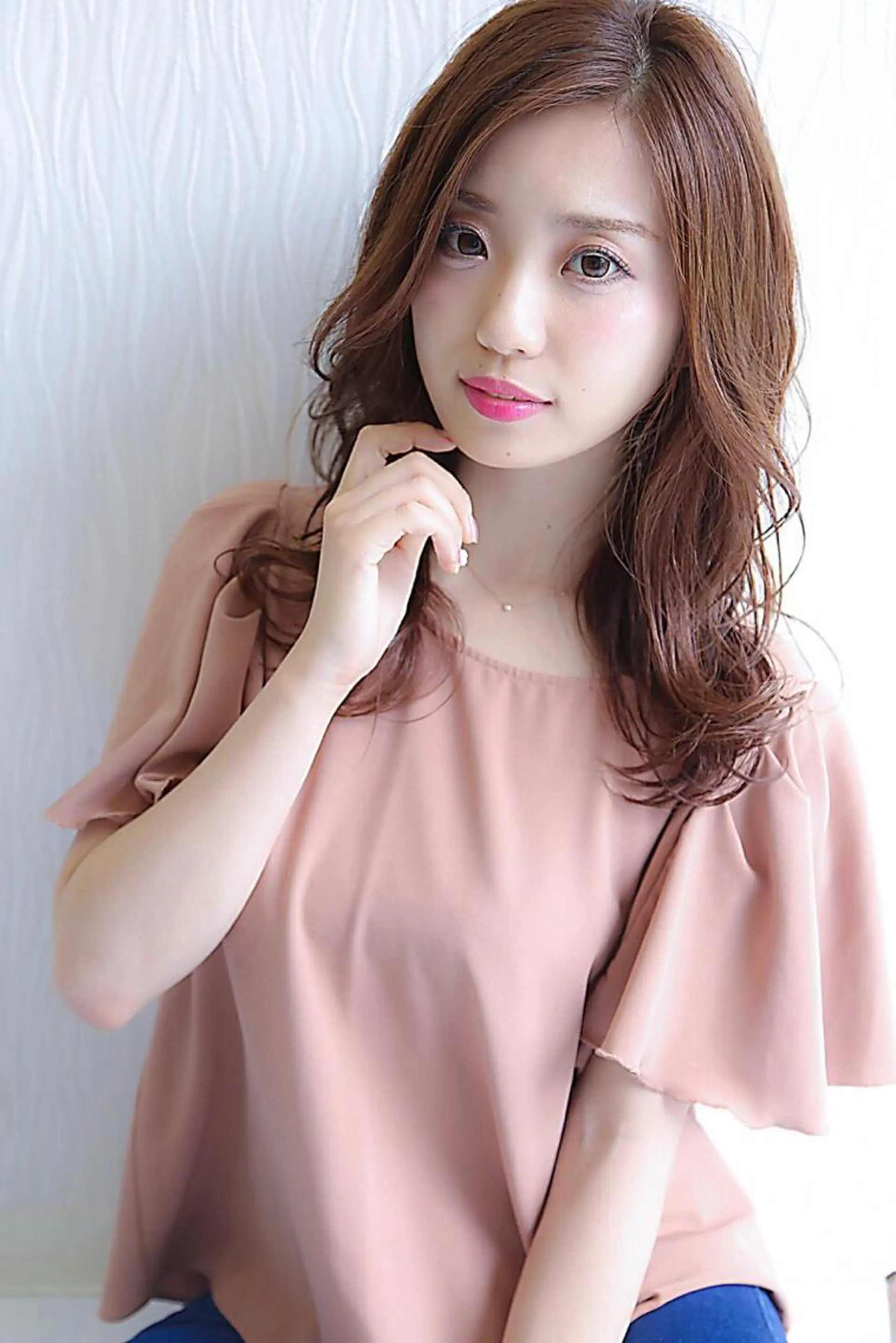 セミロング YOKOI SHINJIのヘアスタイル