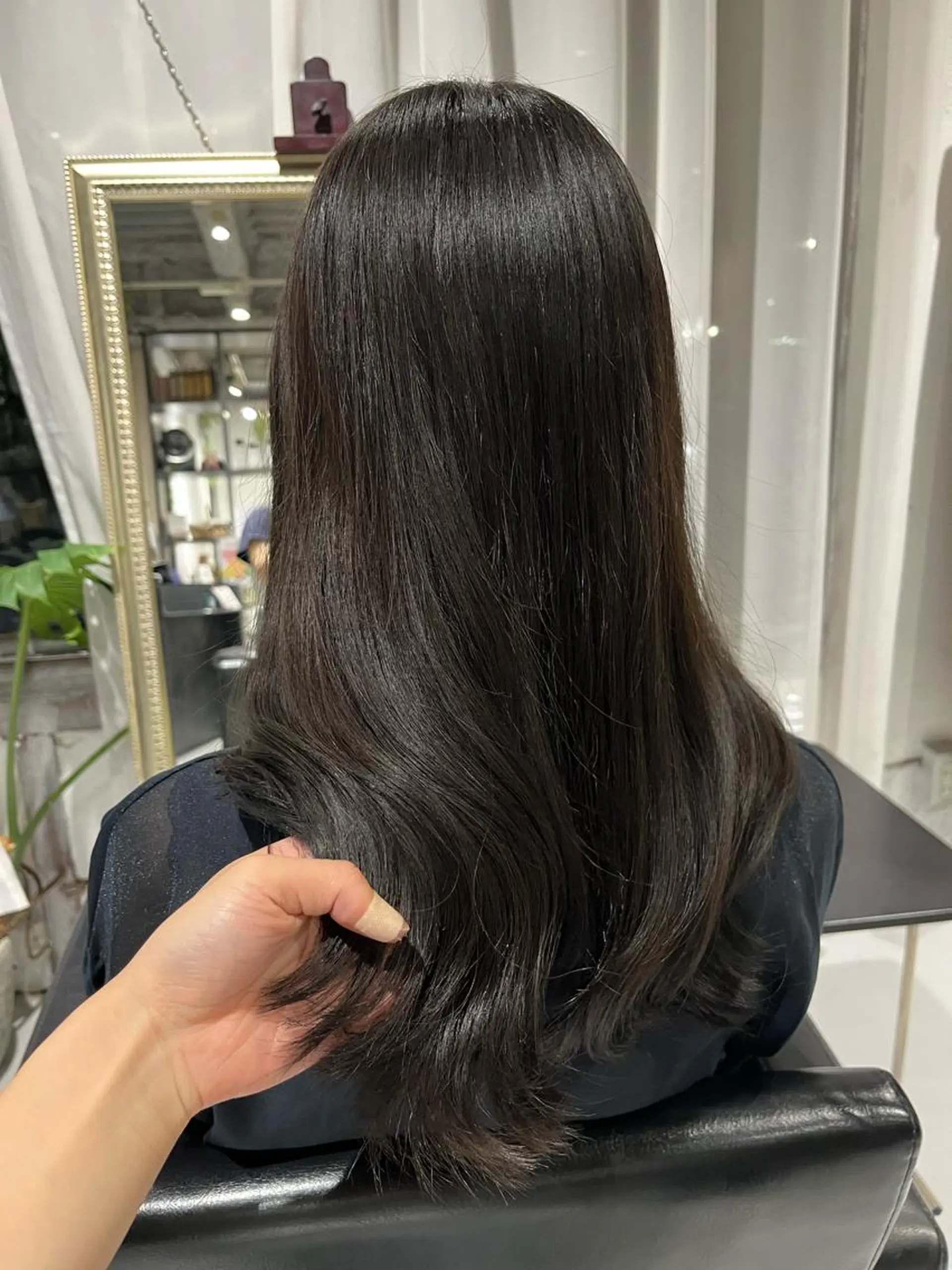 ロング カラー ブリーチ ブルーカラー ブリーチなしカラー inc新小岩北口店 🫧Nichikaのヘアスタイル