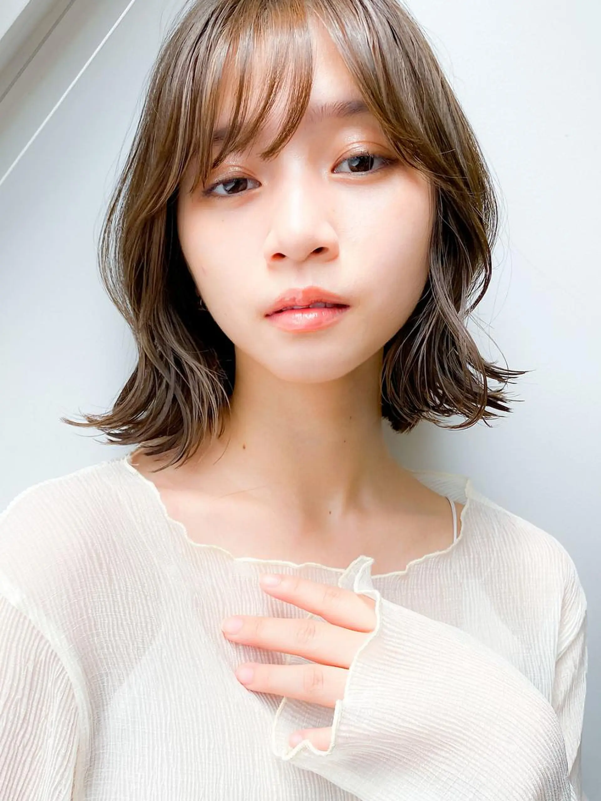 ミディアム カラー 韓国風ヘア ヘアカラー トリートメント グレージュ×レイヤー 藤生 和宏のヘアスタイル