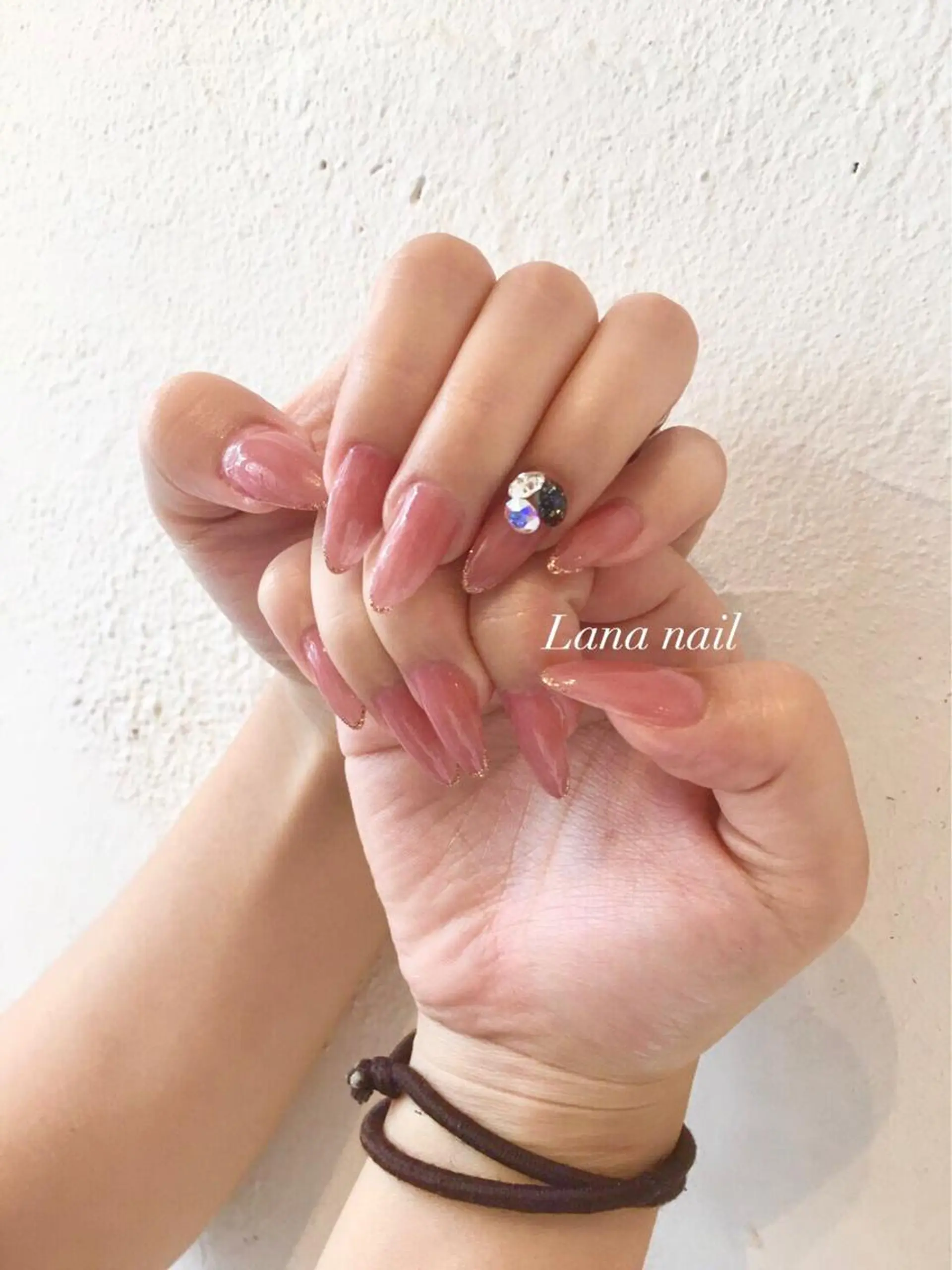 ネイル ストーンネイル ハンドネイル Lana nailのネイルデザイン