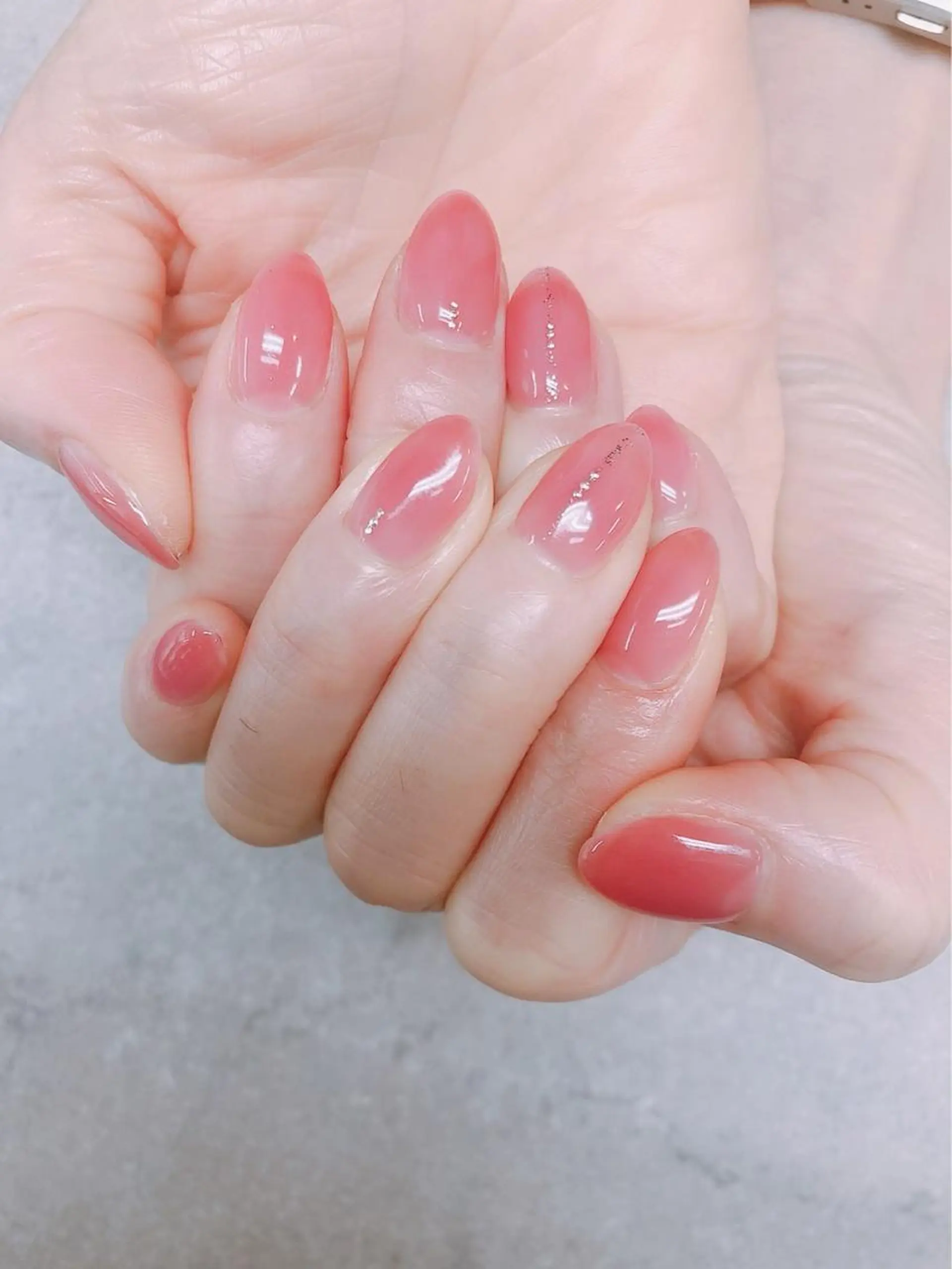 ネイル オフィスネイル ワンカラーネイル 赤色 FASTNAIL PLUS 新宿店のネイルデザイン