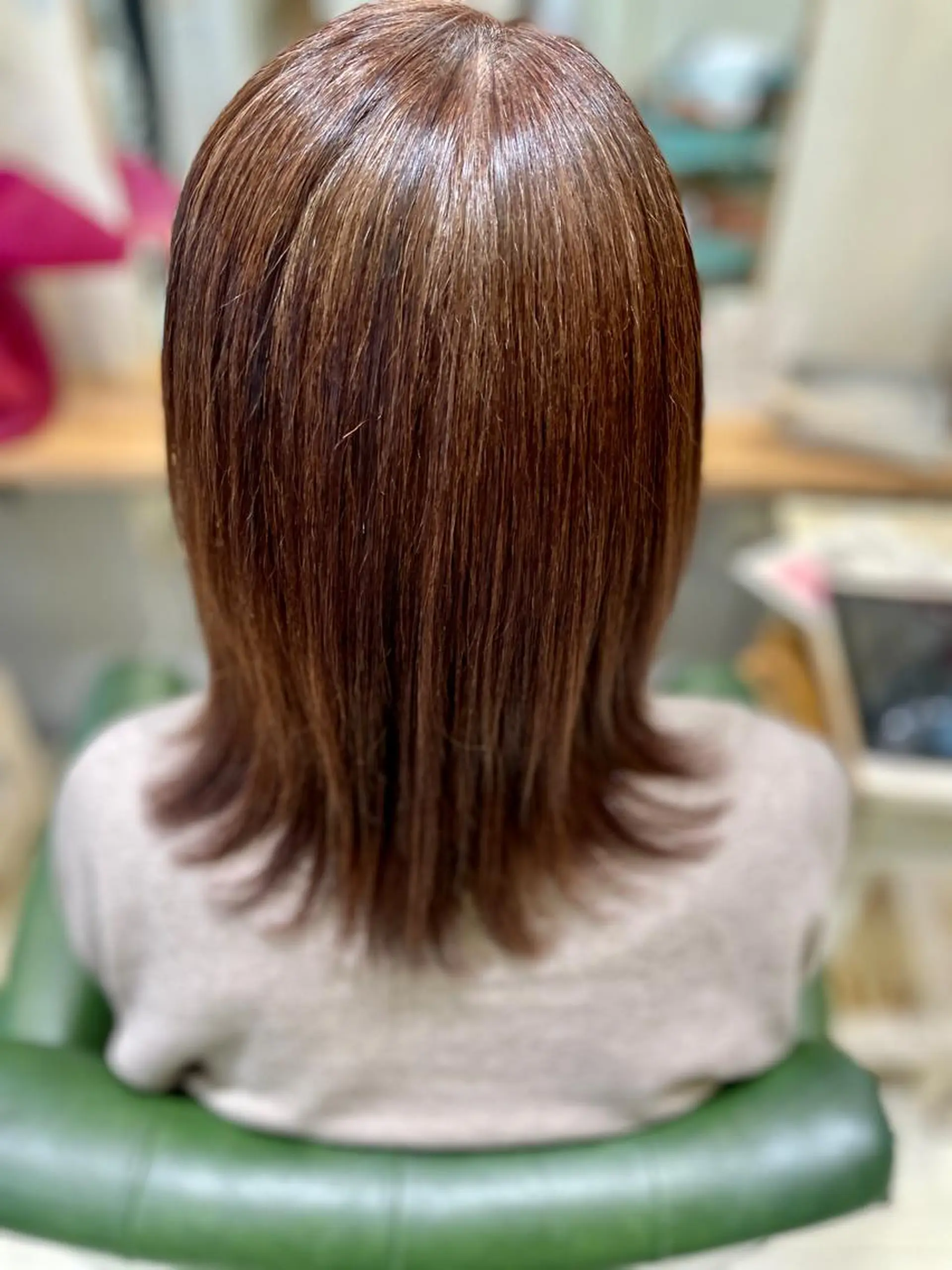 ミディアム パーマ 髪質改善 ストレートパーマ カット 縮毛矯正 トリートメント Laffin. HIROのヘアスタイル