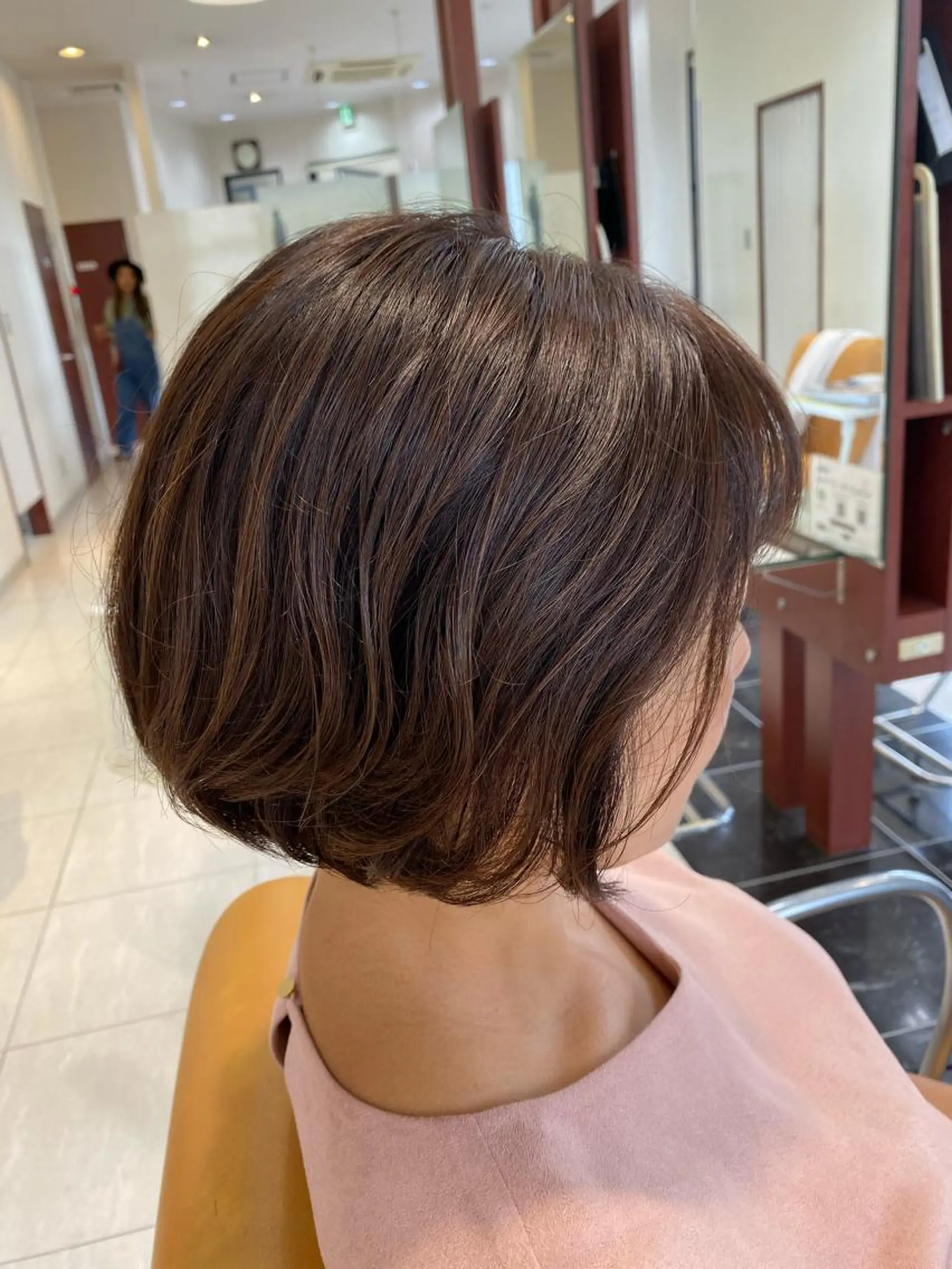 ショート カラー 赤間 飛鳥のヘアスタイル