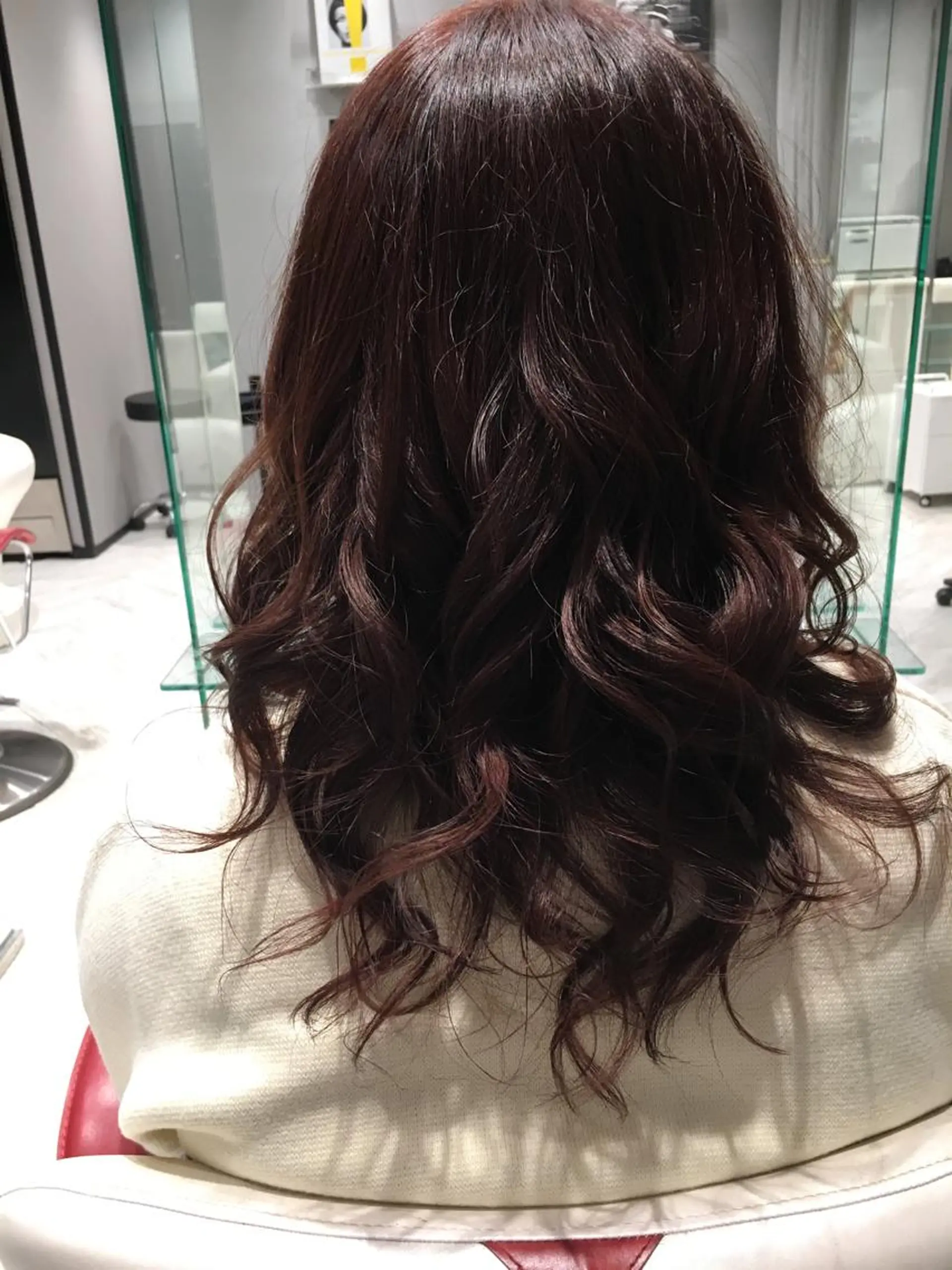 カラー ERIKO Tのヘアスタイル
