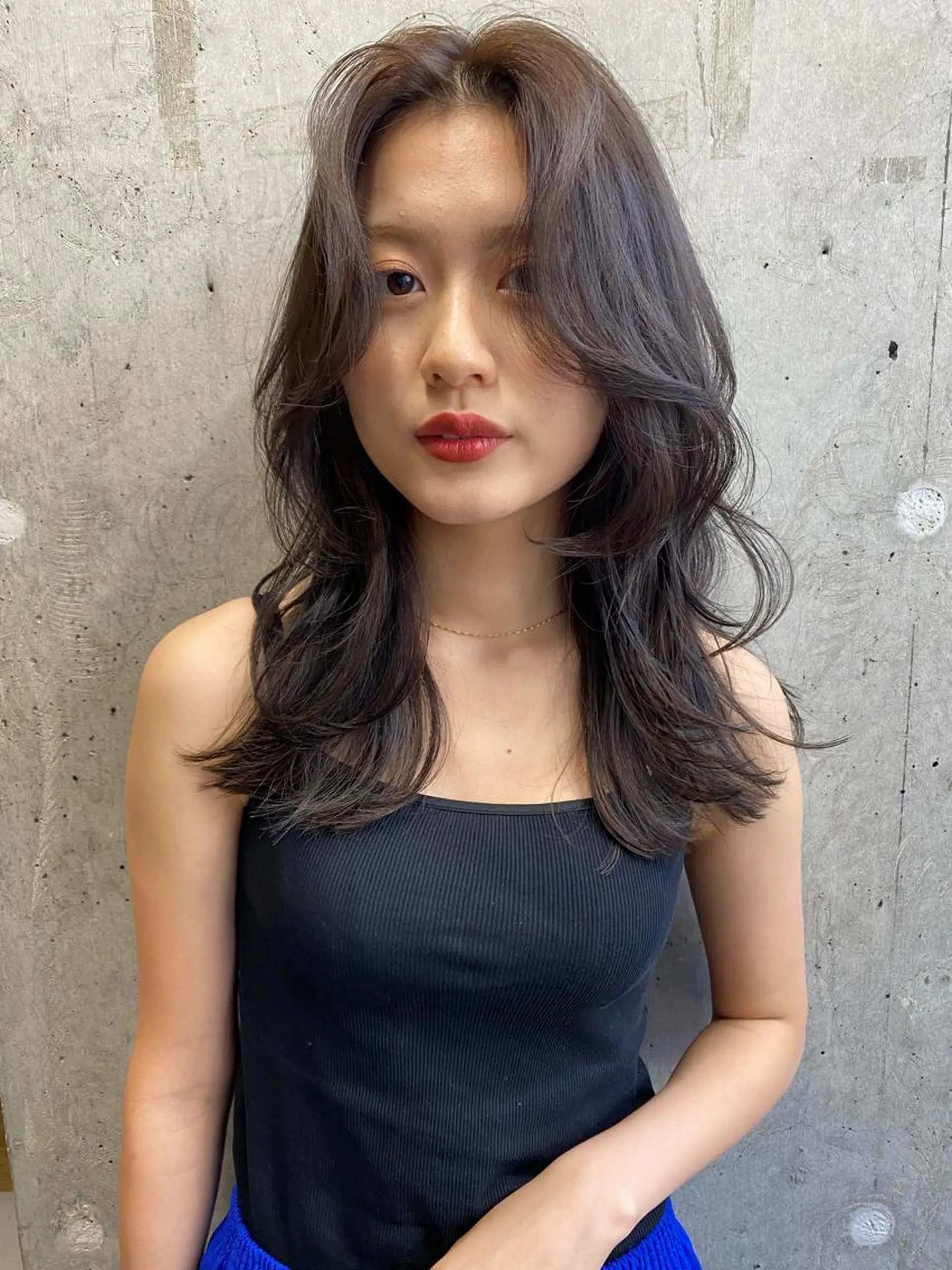 セミロング カラー ダブルカラー ハイライトカラー インナーカラー くびれヘア ハイライト カット Pia ツボイ ケイタのヘアスタイル