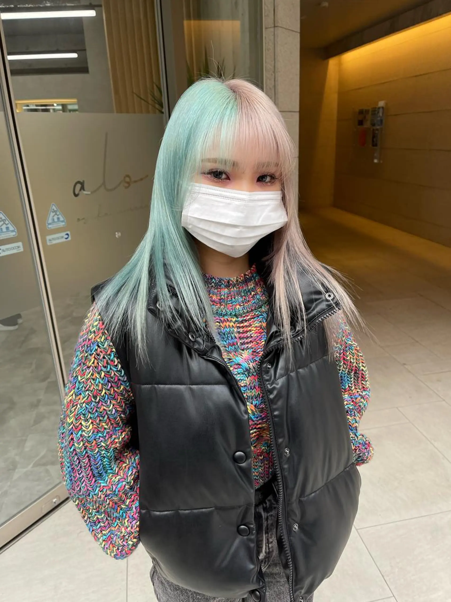 ミディアム ヘアカラー 福山 晴香のヘアスタイル